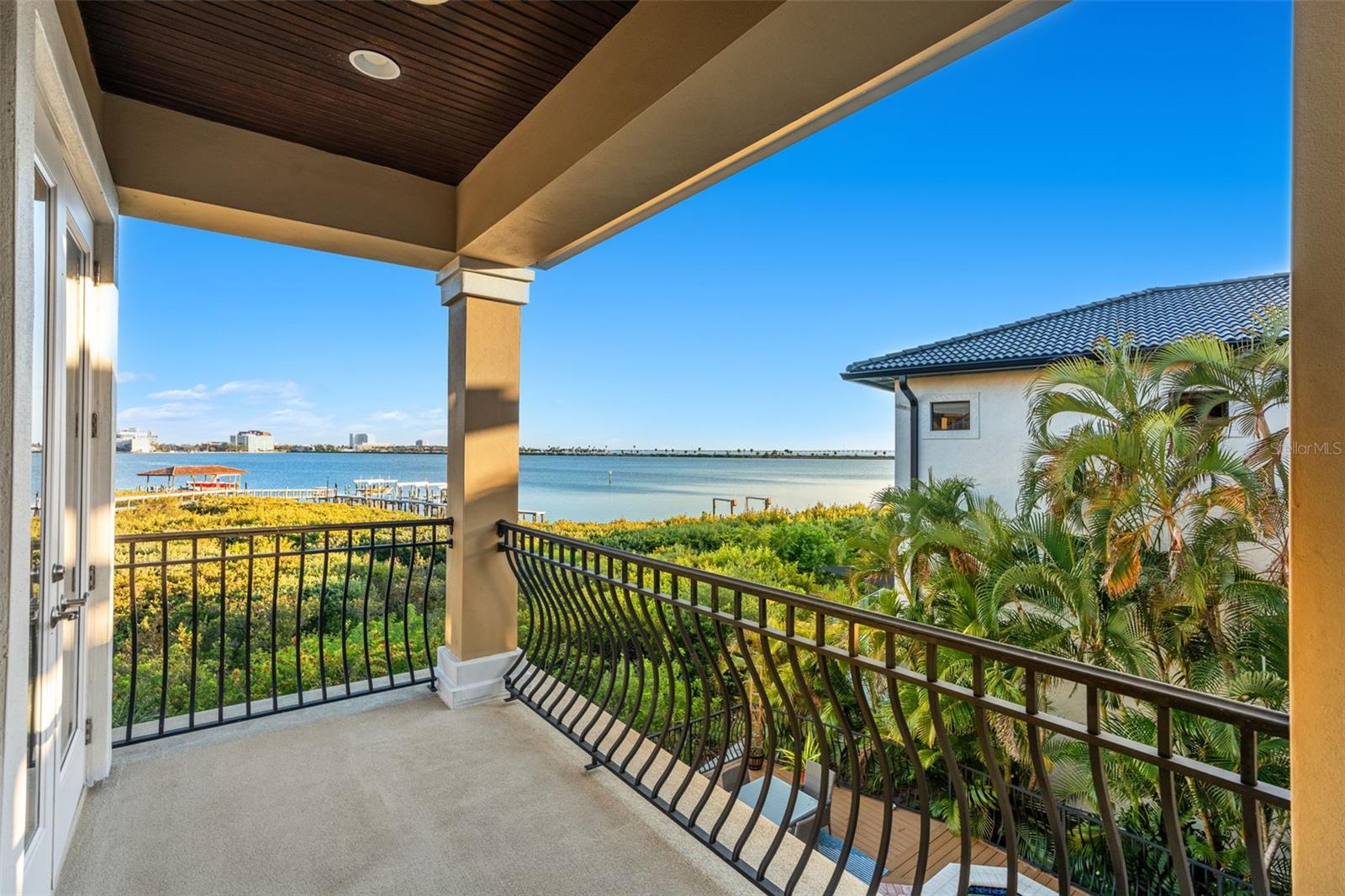 THE RESERVE OF OLD TAMPA BAY - Residential