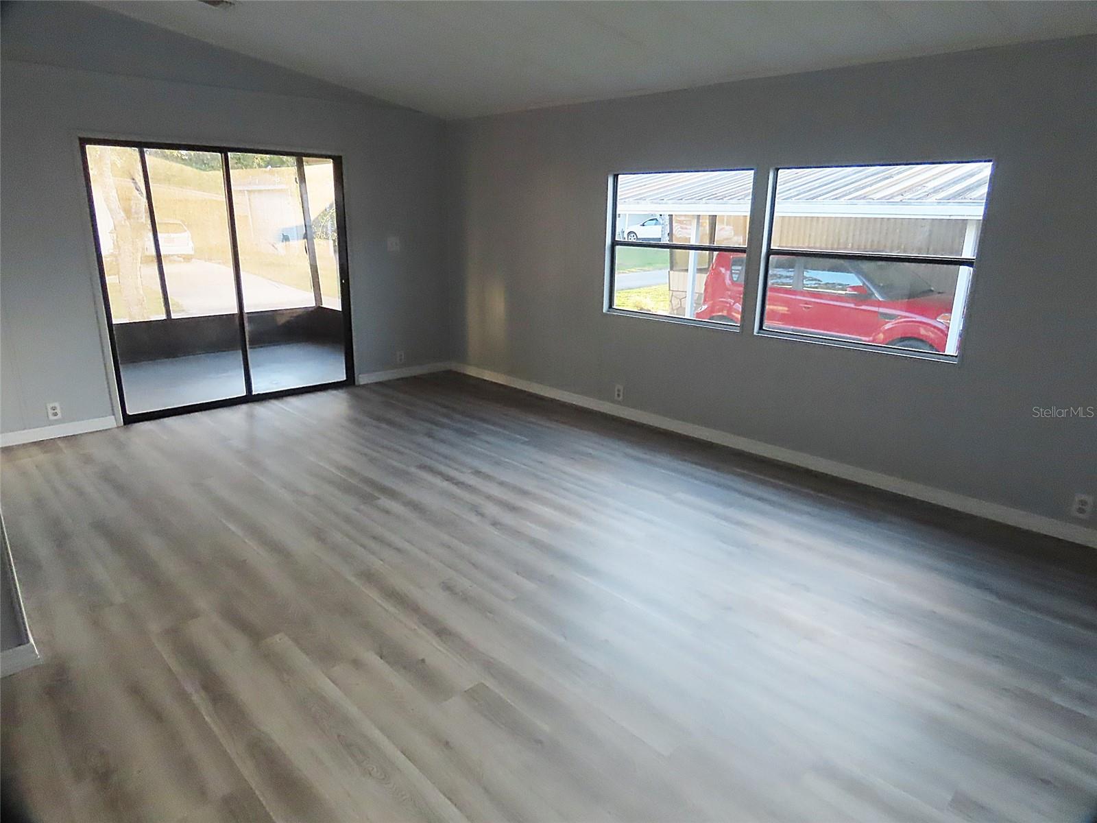 1077 QUAIL DRIVE
