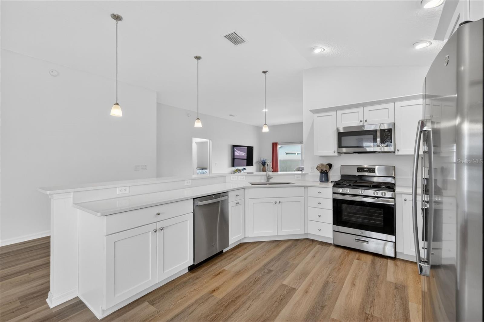 VILLAGE OF MOULTRIE CREEK - Residential