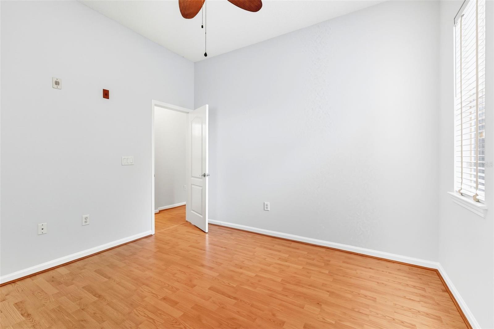 VILLANOVA AT HUNTERS CREEK CONDO - Residential