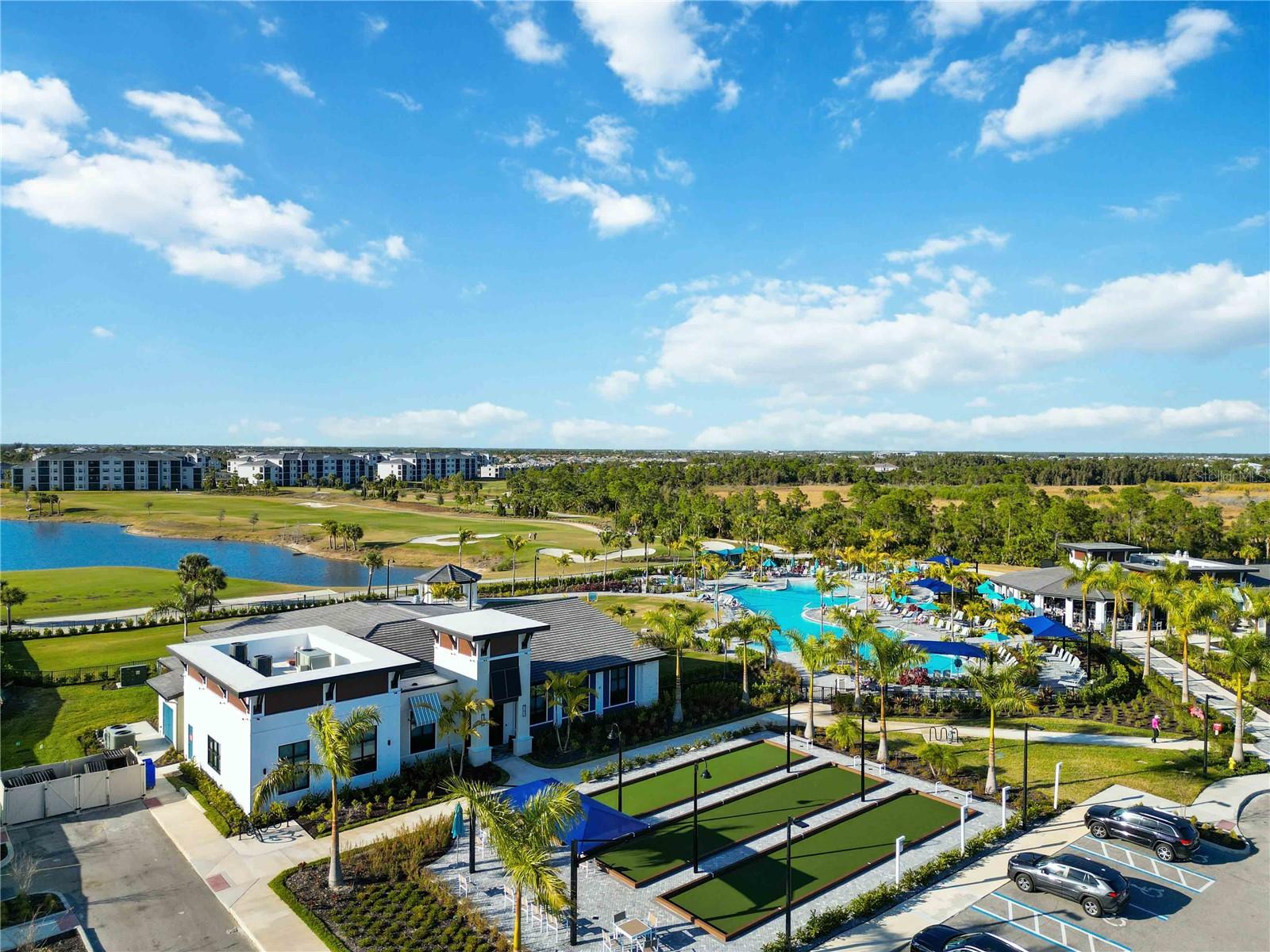 WELLEN PARK GOLF & COUNTRY CLUB - Residential