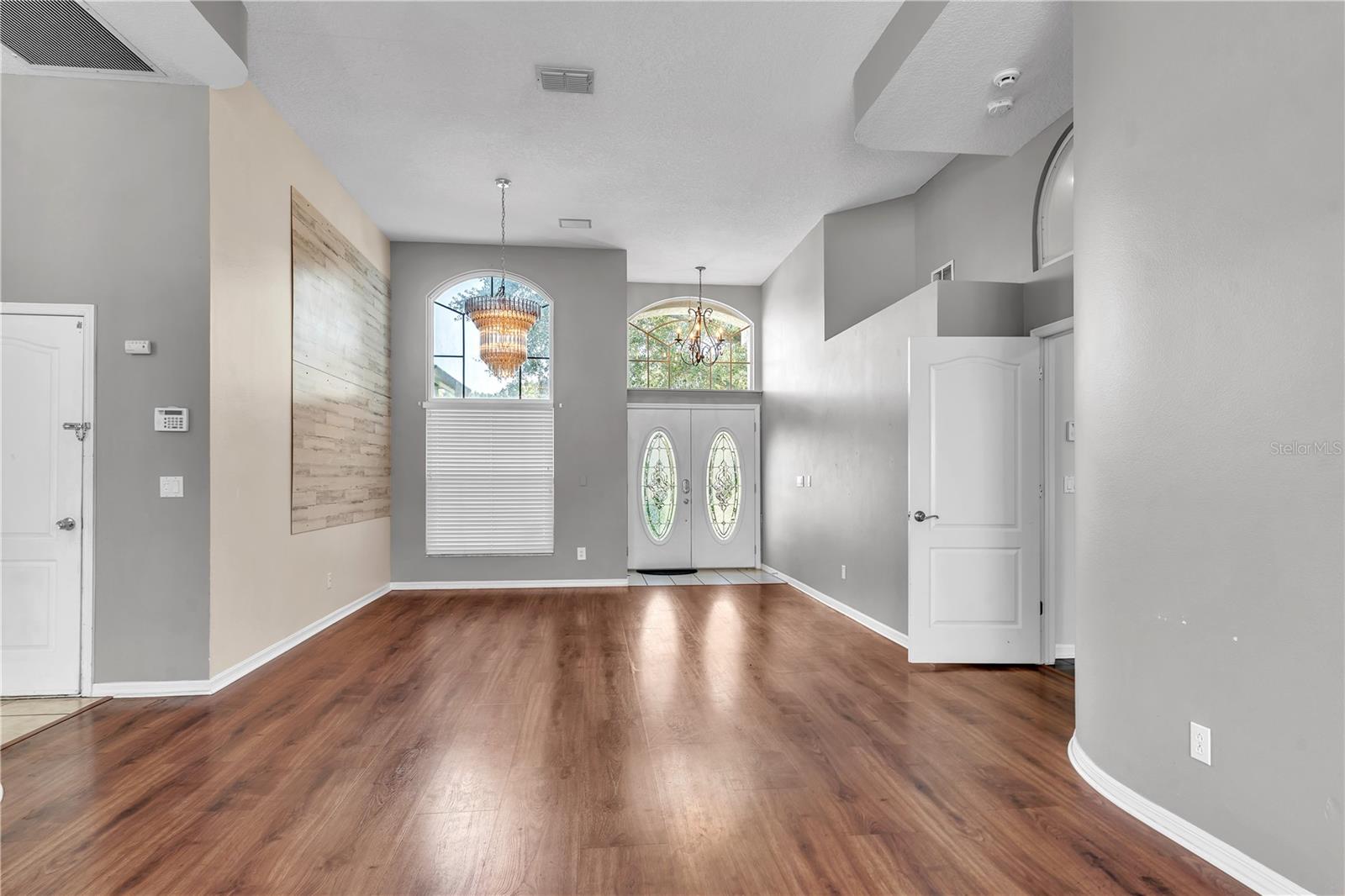 CROSS CREEK PH 01 - Residential Lease