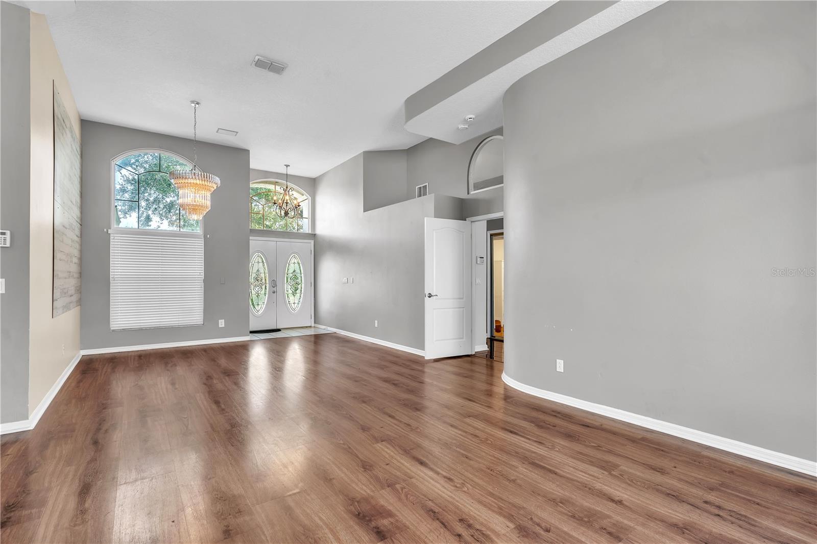 CROSS CREEK PH 01 - Residential Lease