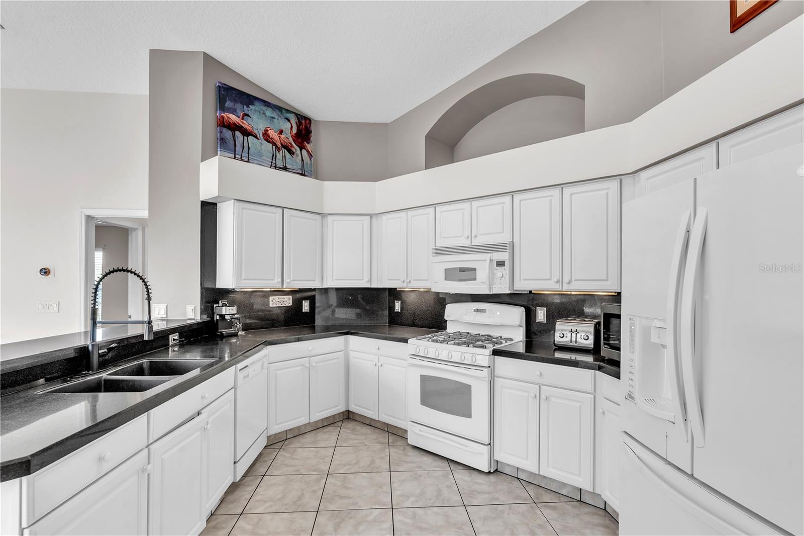 CROSS CREEK PH 01 - Residential Lease