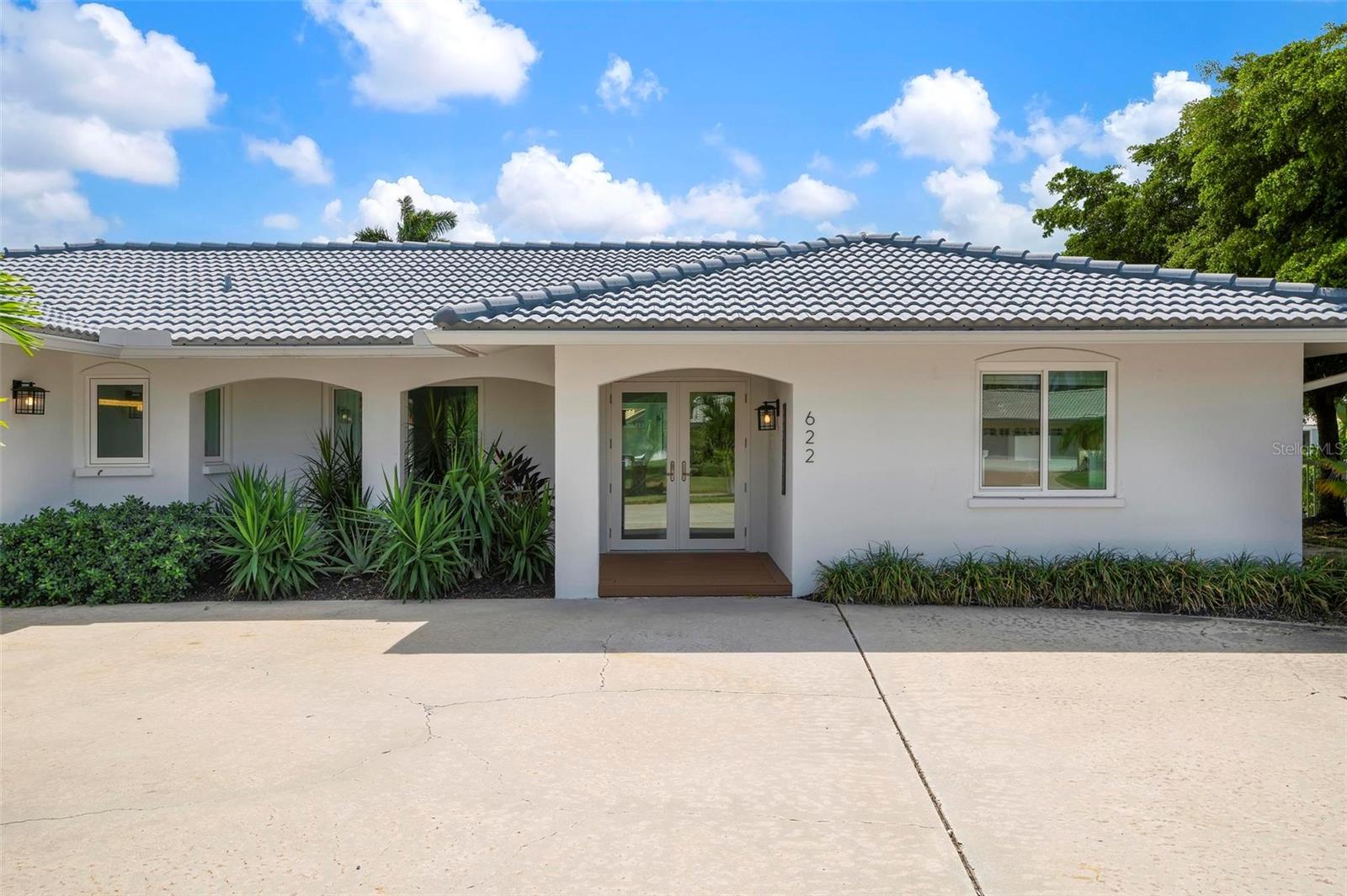 KEY ROYALE 11TH ADD - Residential