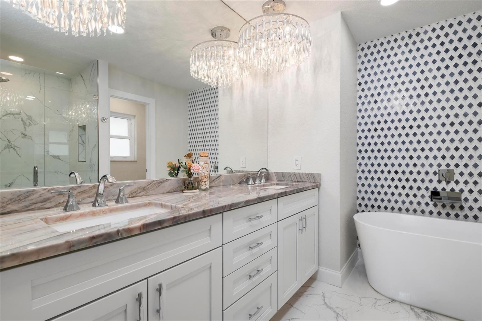 KEY ROYALE 11TH ADD - Residential