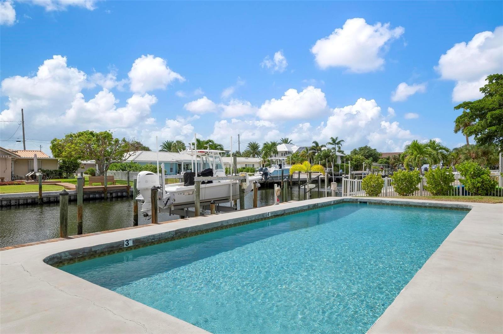 KEY ROYALE 11TH ADD - Residential
