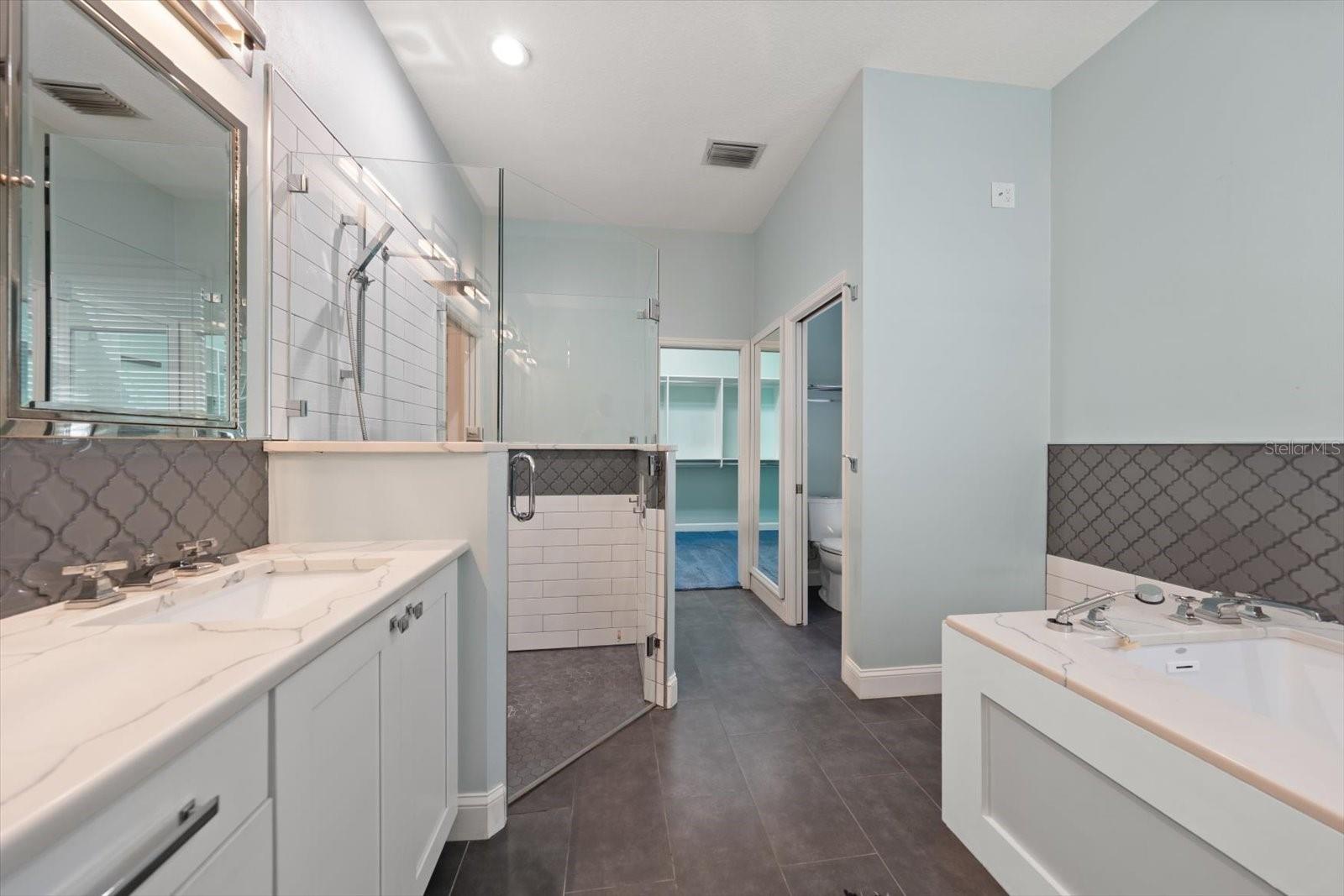 LANSDEN COURT - Residential