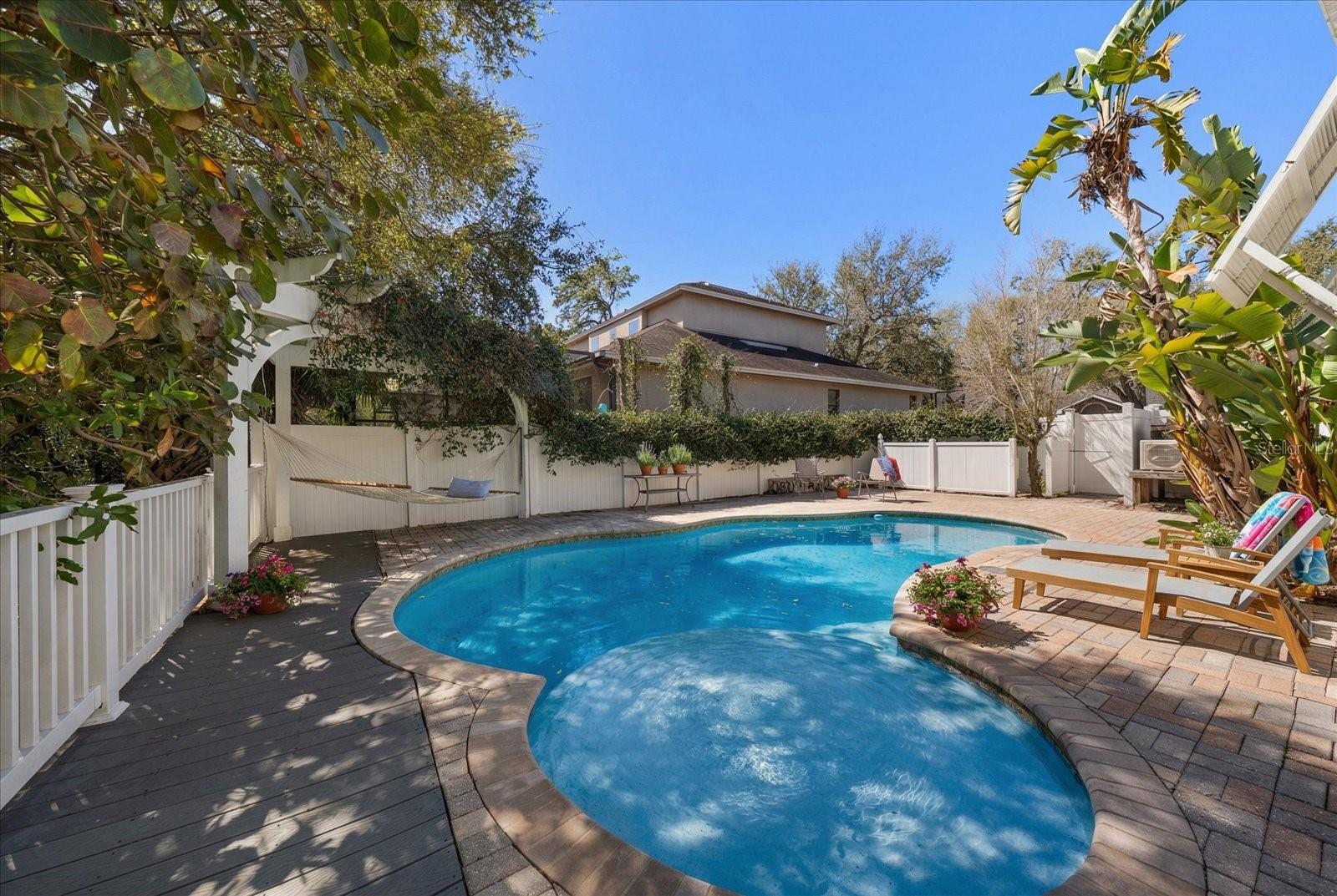 LANSDEN COURT - Residential