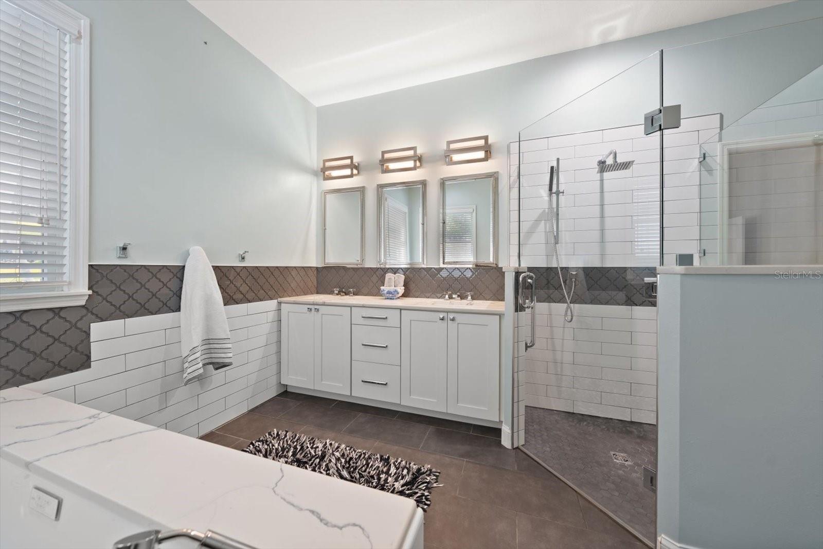 LANSDEN COURT - Residential