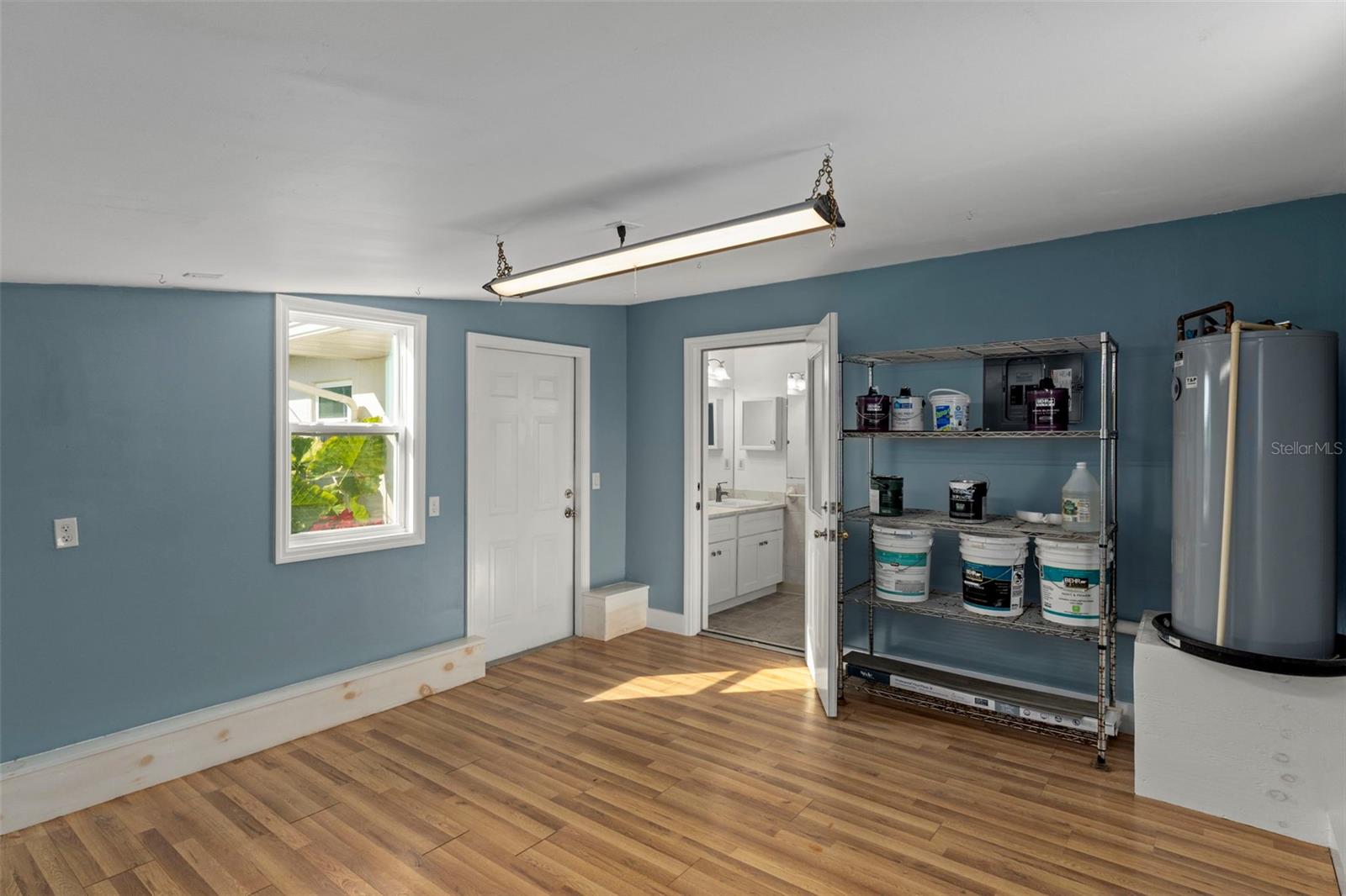 SUNSET ISLAND - Residential