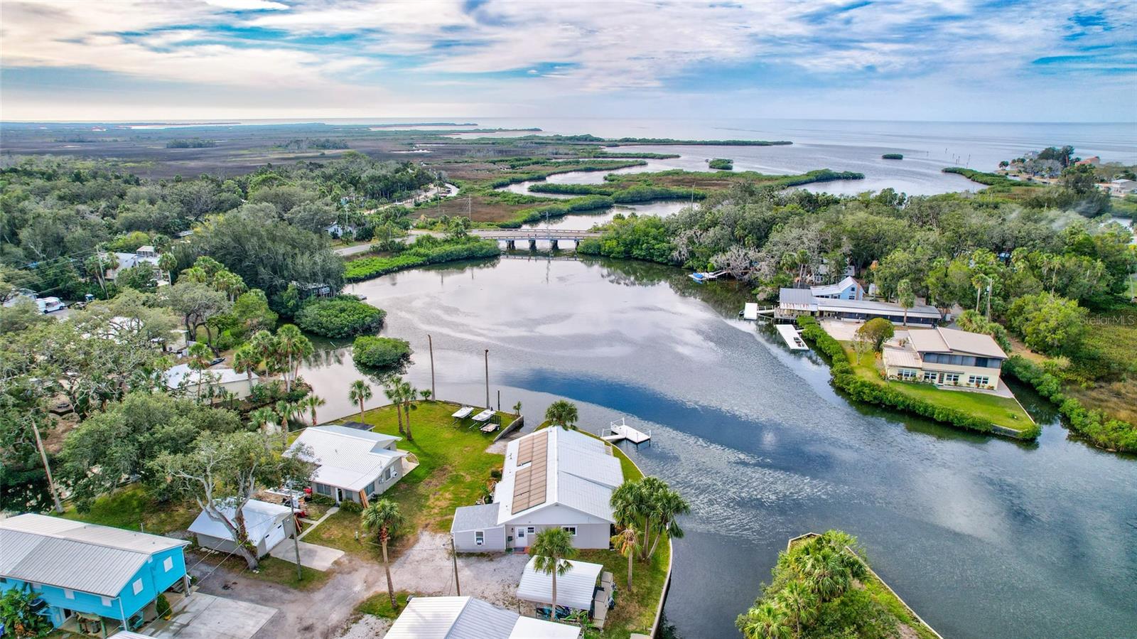 SUNSET ISLAND - Residential