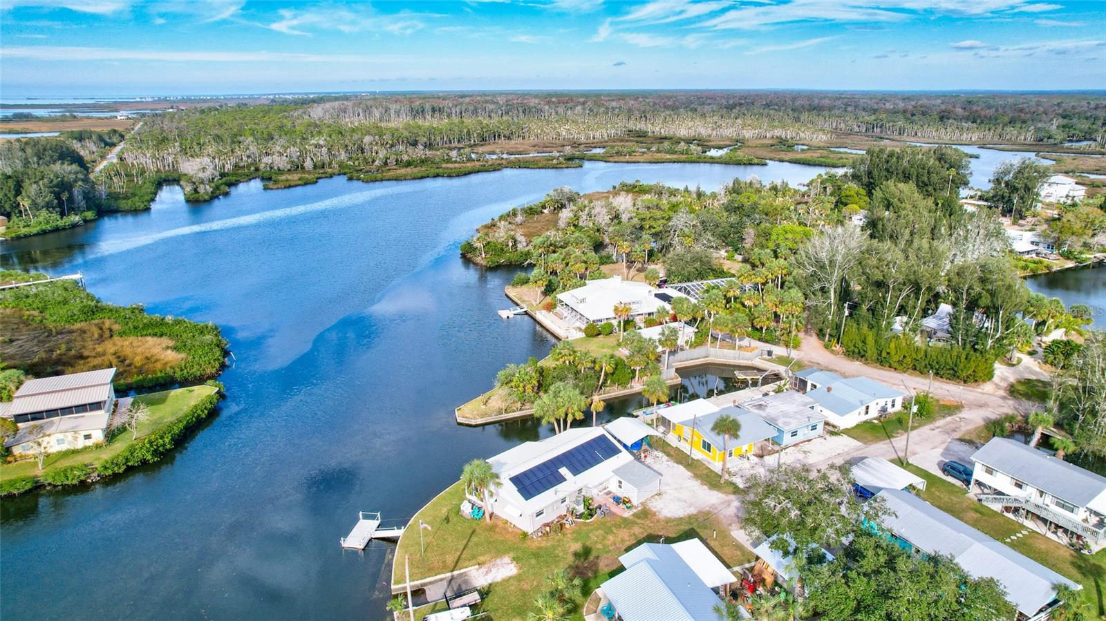 SUNSET ISLAND - Residential