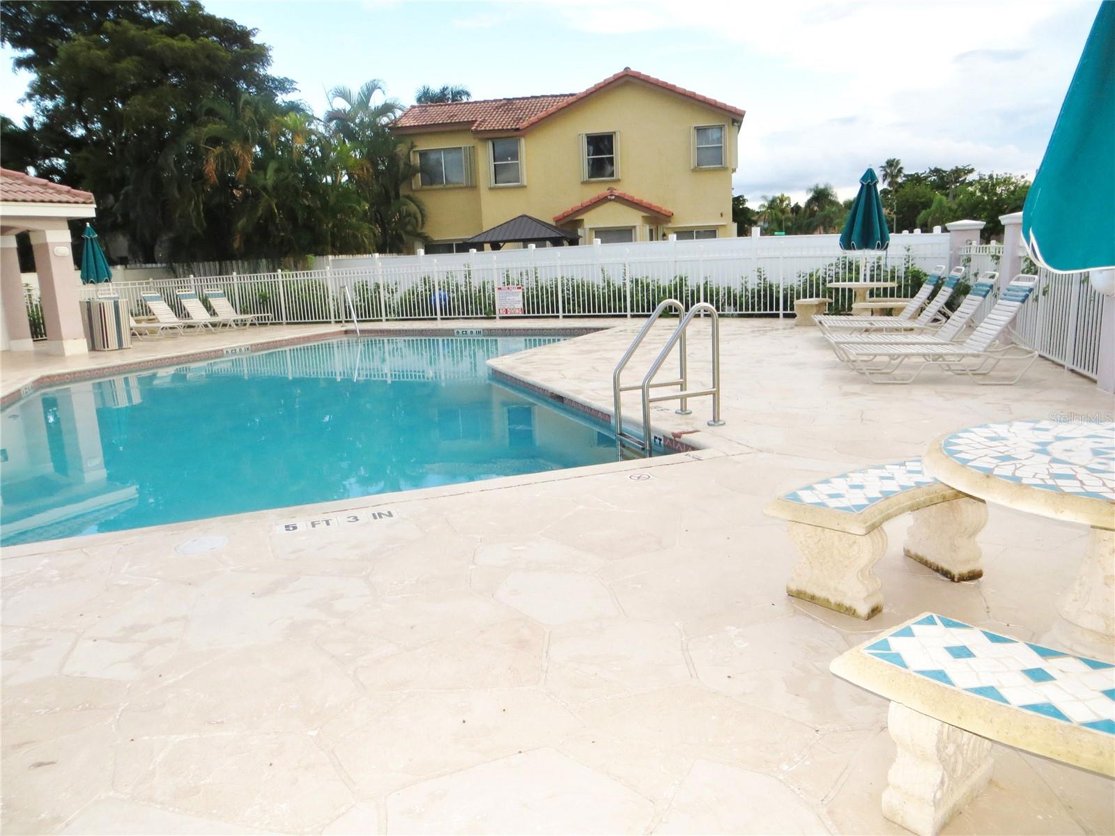 SILVER LAKES AT PEMBROKE PINES - Residential