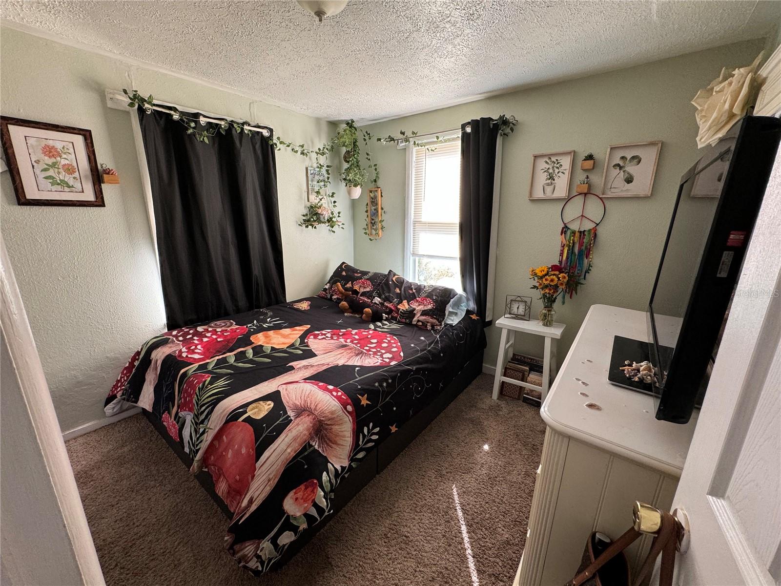 TROPICAL HOMES SUB - Residential