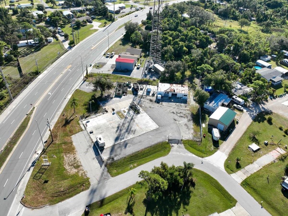 GROVELAND BEG AT NW COR - Land