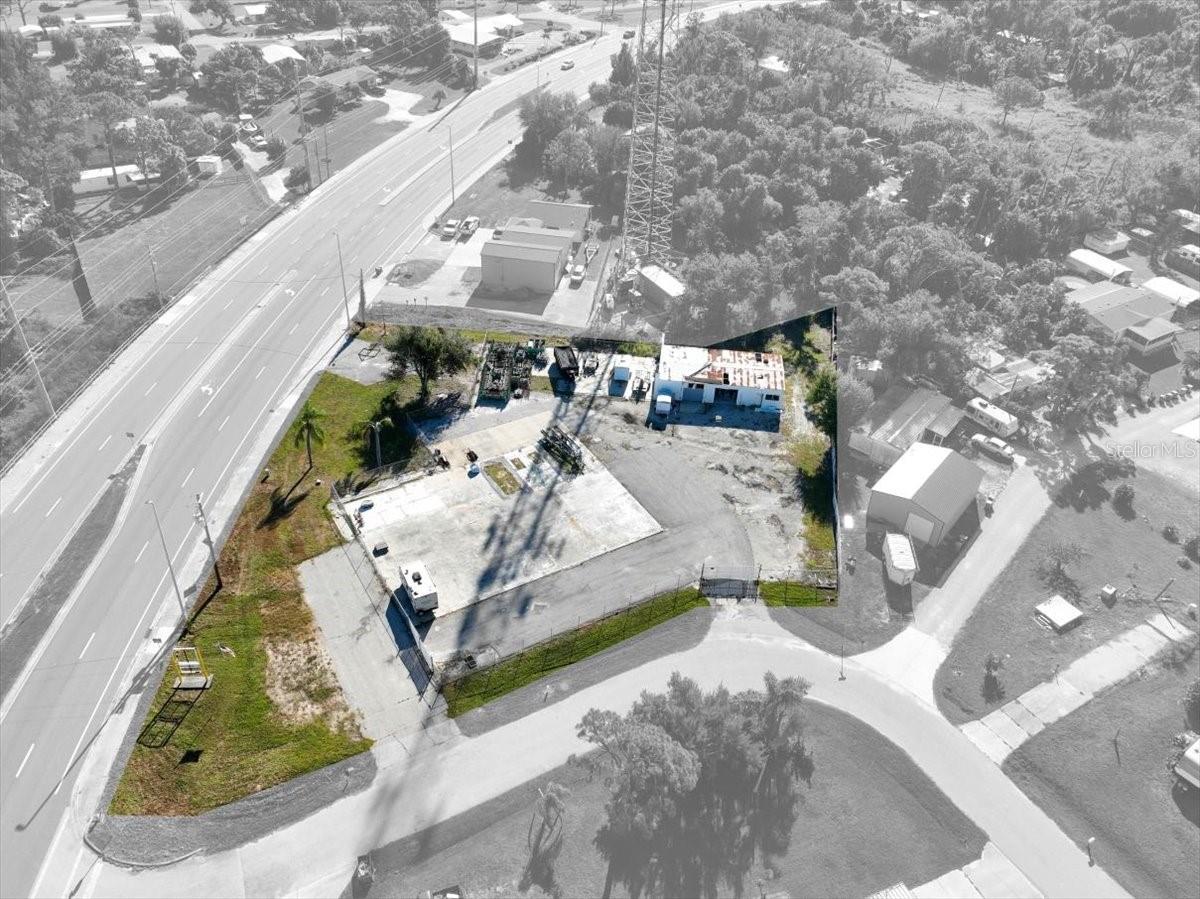 GROVELAND BEG AT NW COR - Land