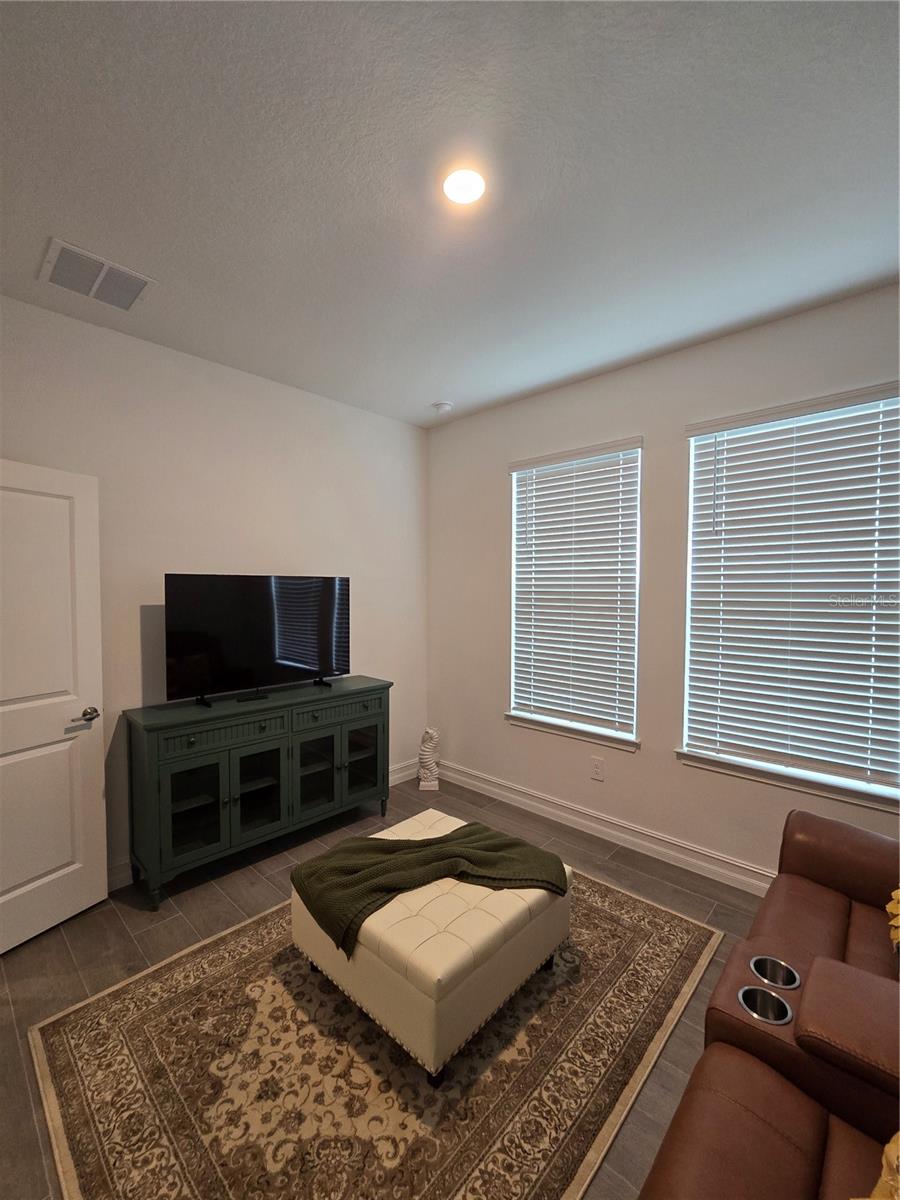 STONEGATE PRESERVE IA - Residential Lease