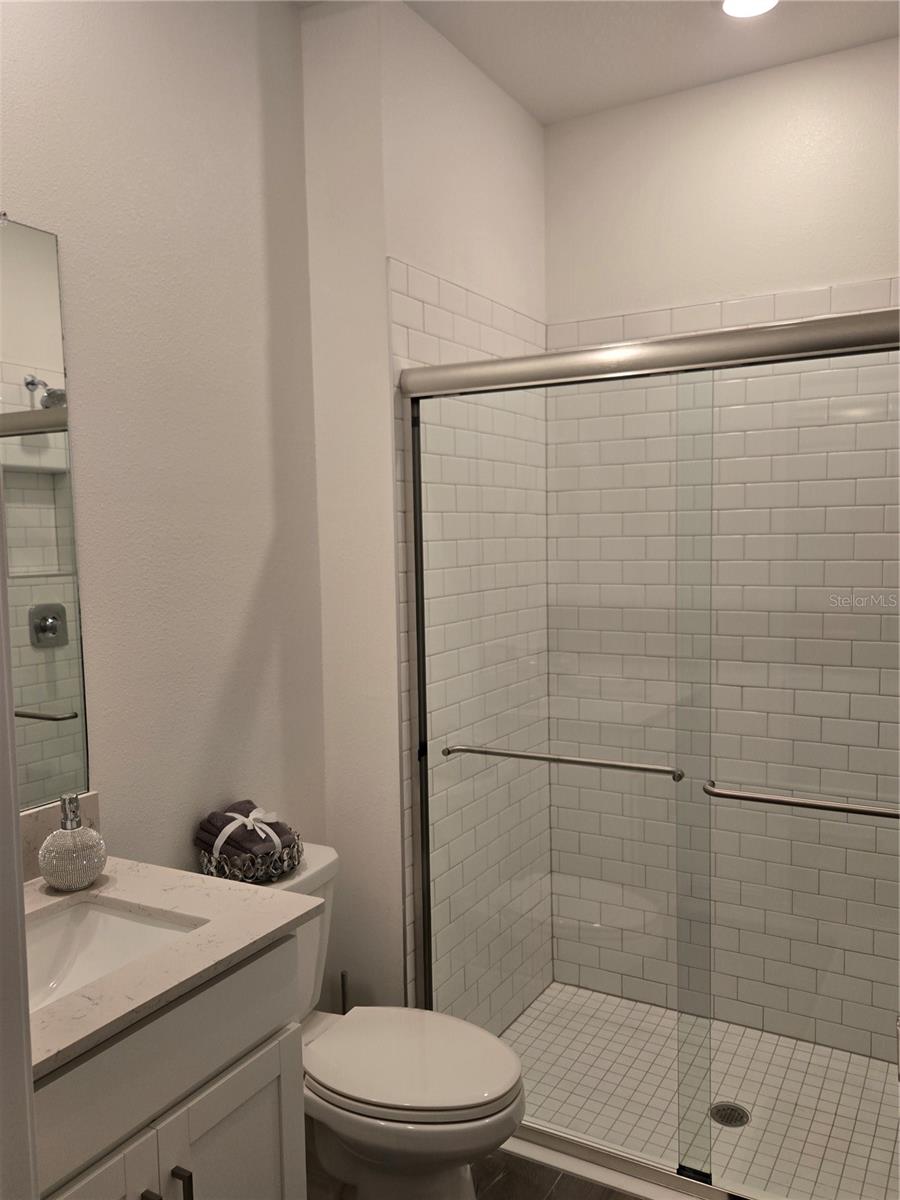 STONEGATE PRESERVE IA - Residential Lease