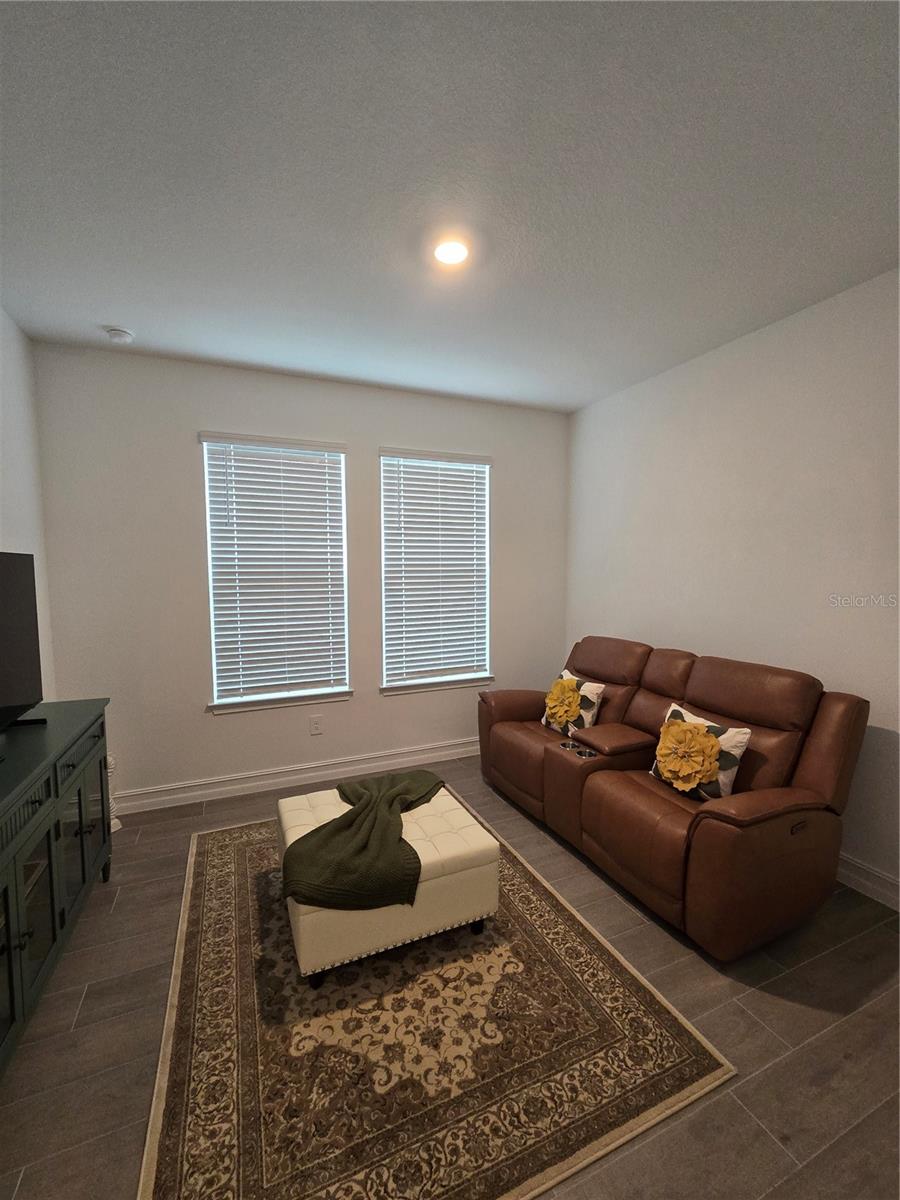 STONEGATE PRESERVE IA - Residential Lease