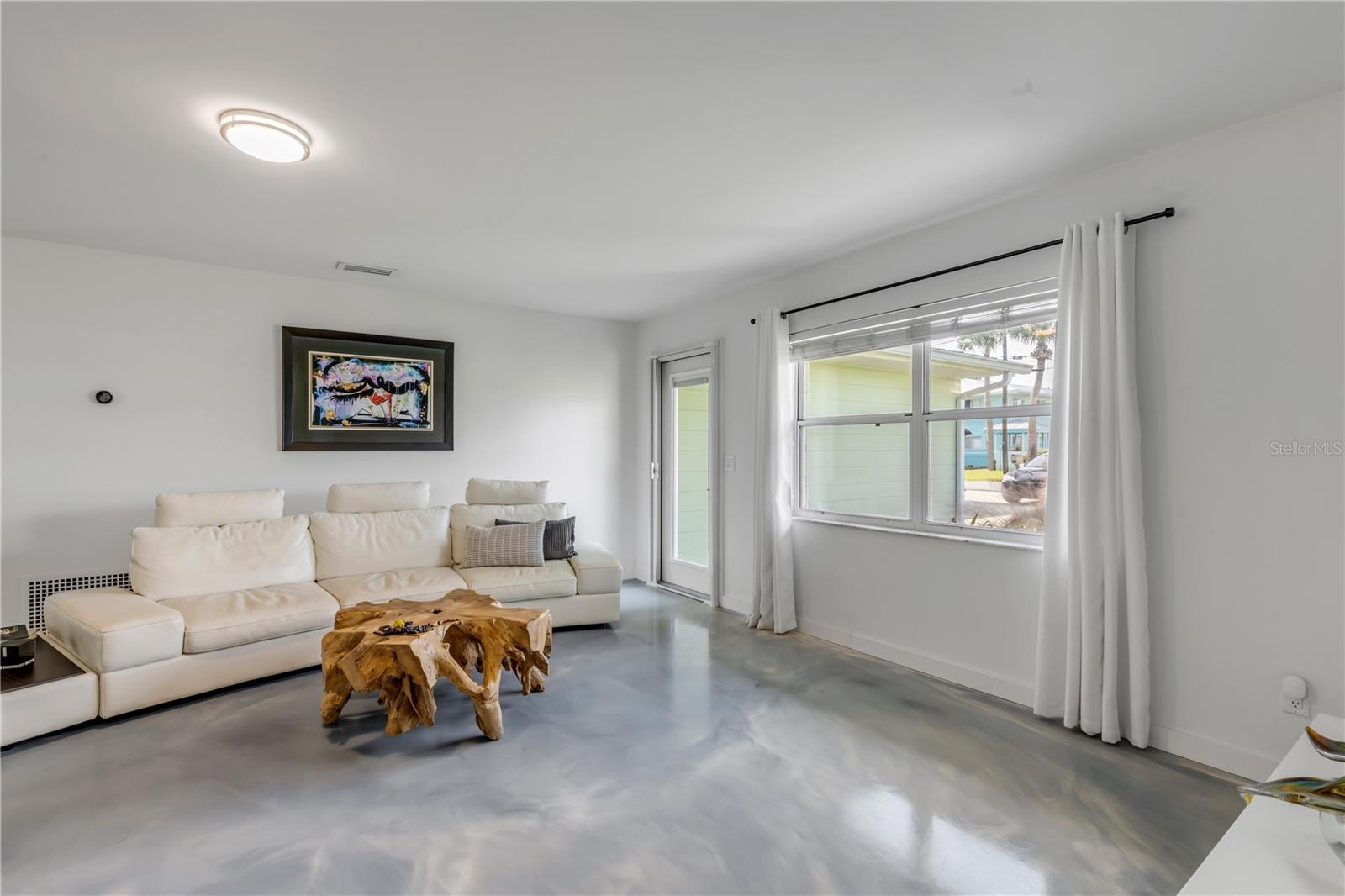 DETWILERS ADD 01 NEW SMYRNA BCH - Residential