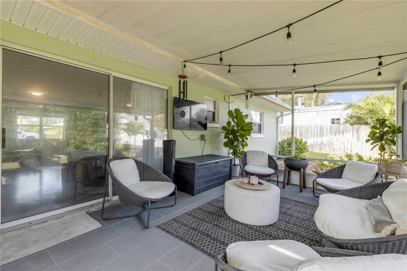 DETWILERS ADD 01 NEW SMYRNA BCH - Residential