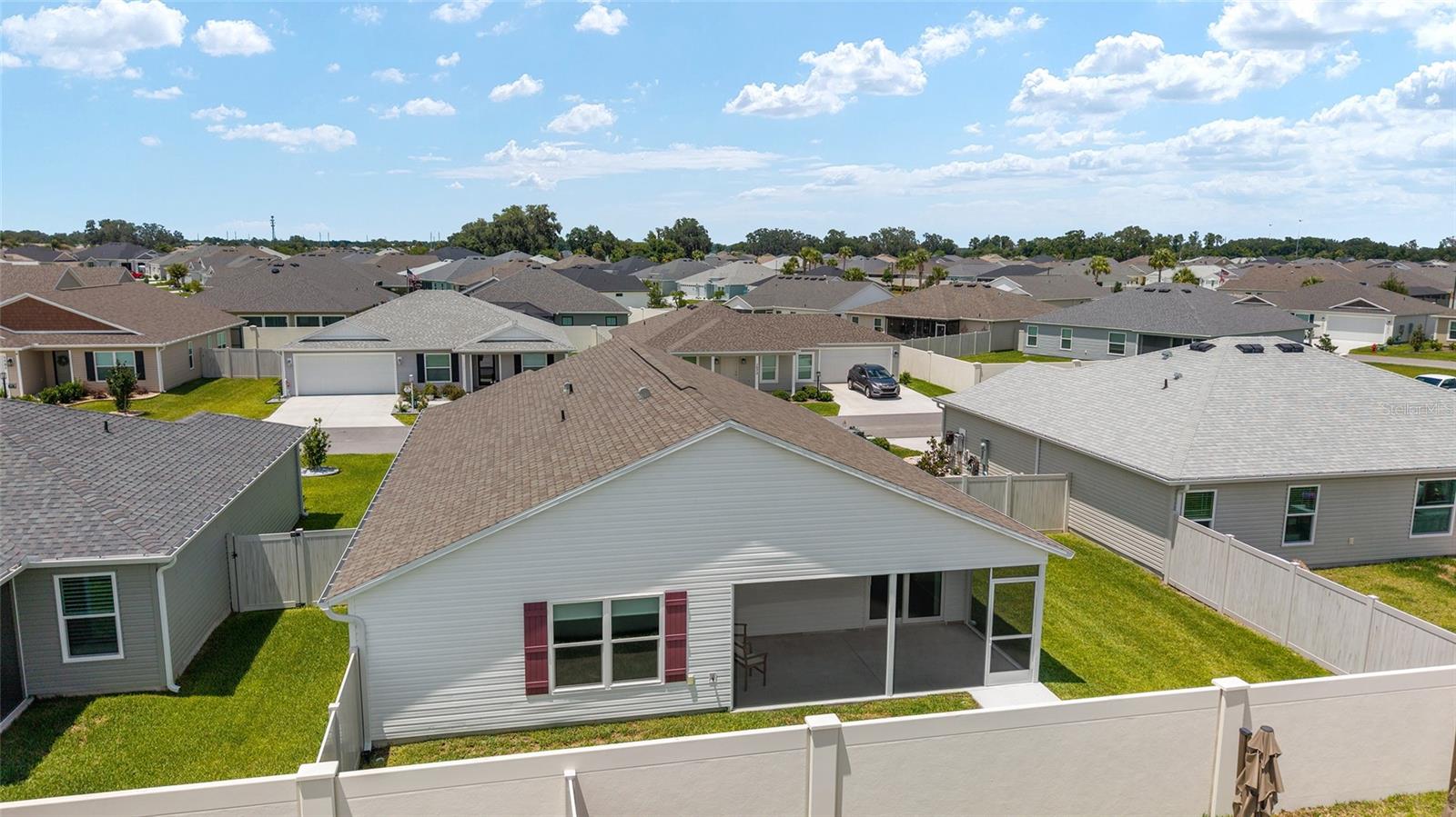 VILLAGES/SOUTHERN OAKS UN 150 - Residential