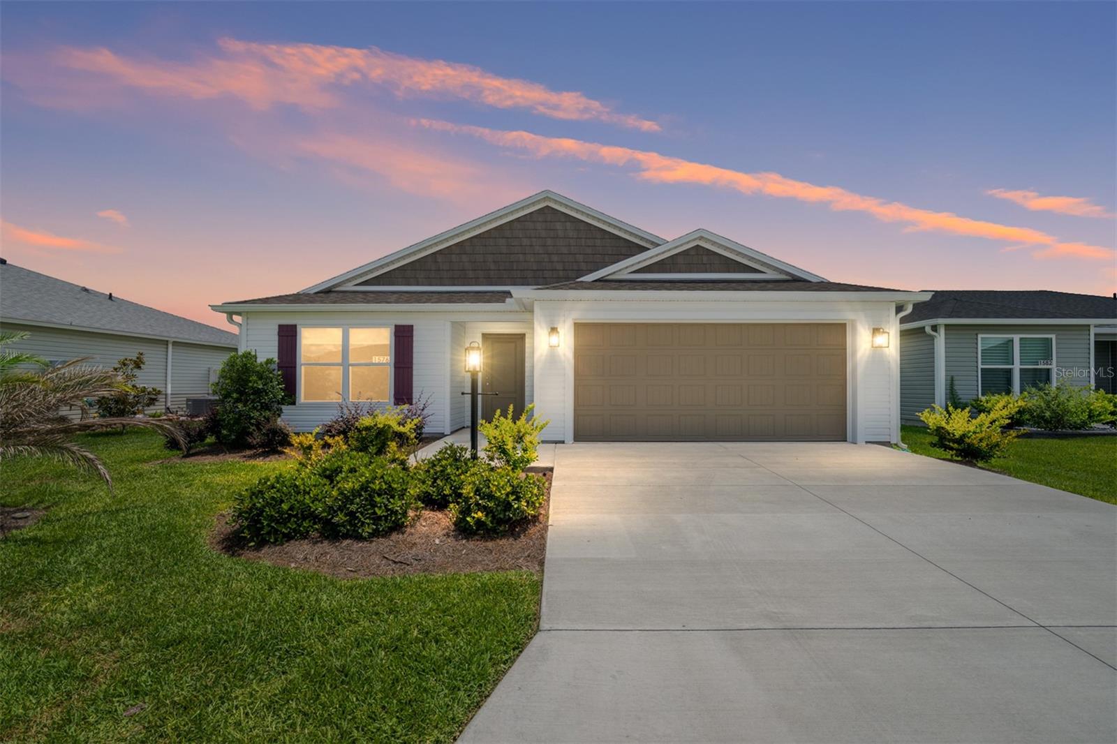 VILLAGES/SOUTHERN OAKS UN 150 - Residential