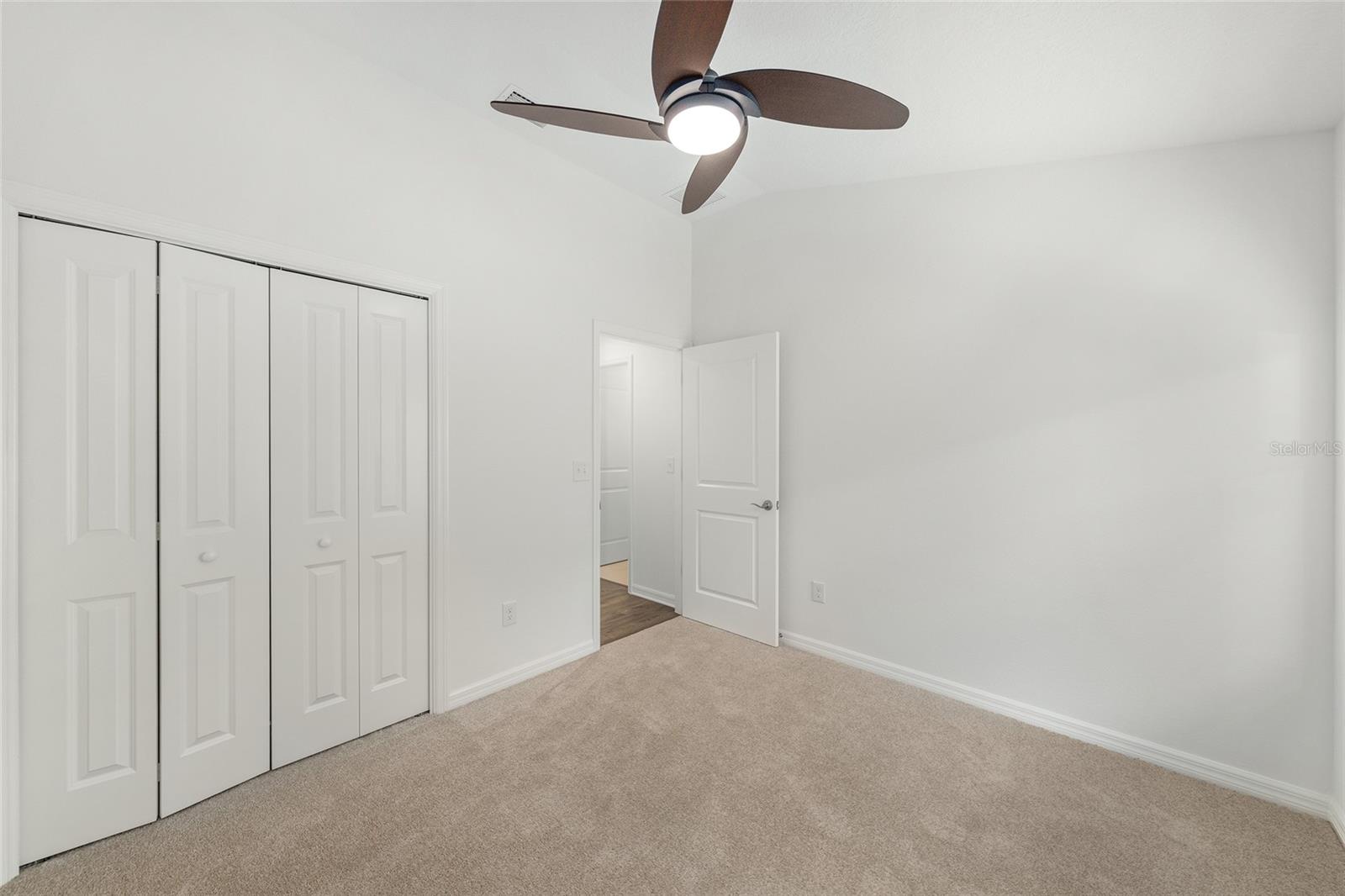 VILLAGES/SOUTHERN OAKS UN 150 - Residential
