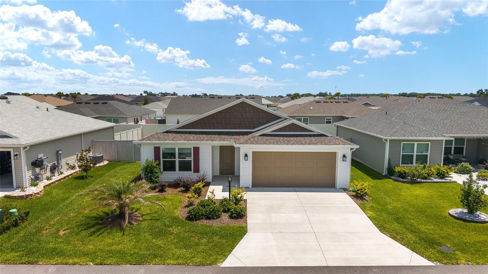 VILLAGES/SOUTHERN OAKS UN 150 - Residential