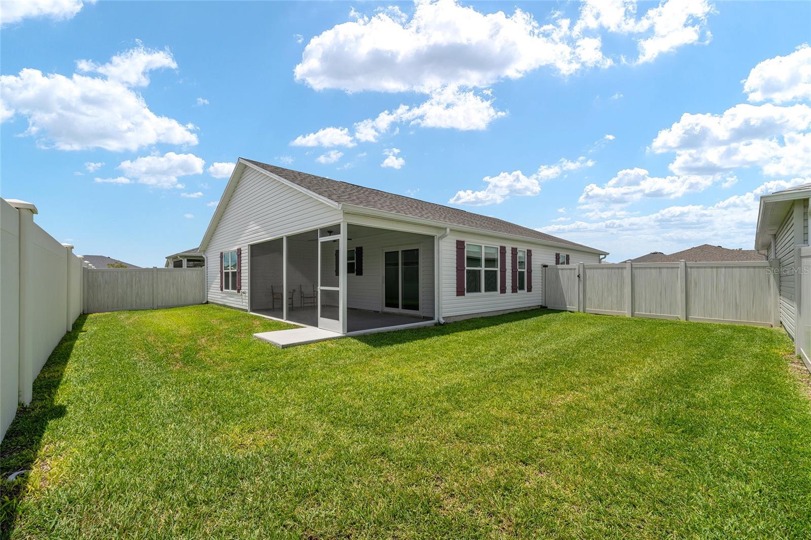 VILLAGES/SOUTHERN OAKS UN 150 - Residential
