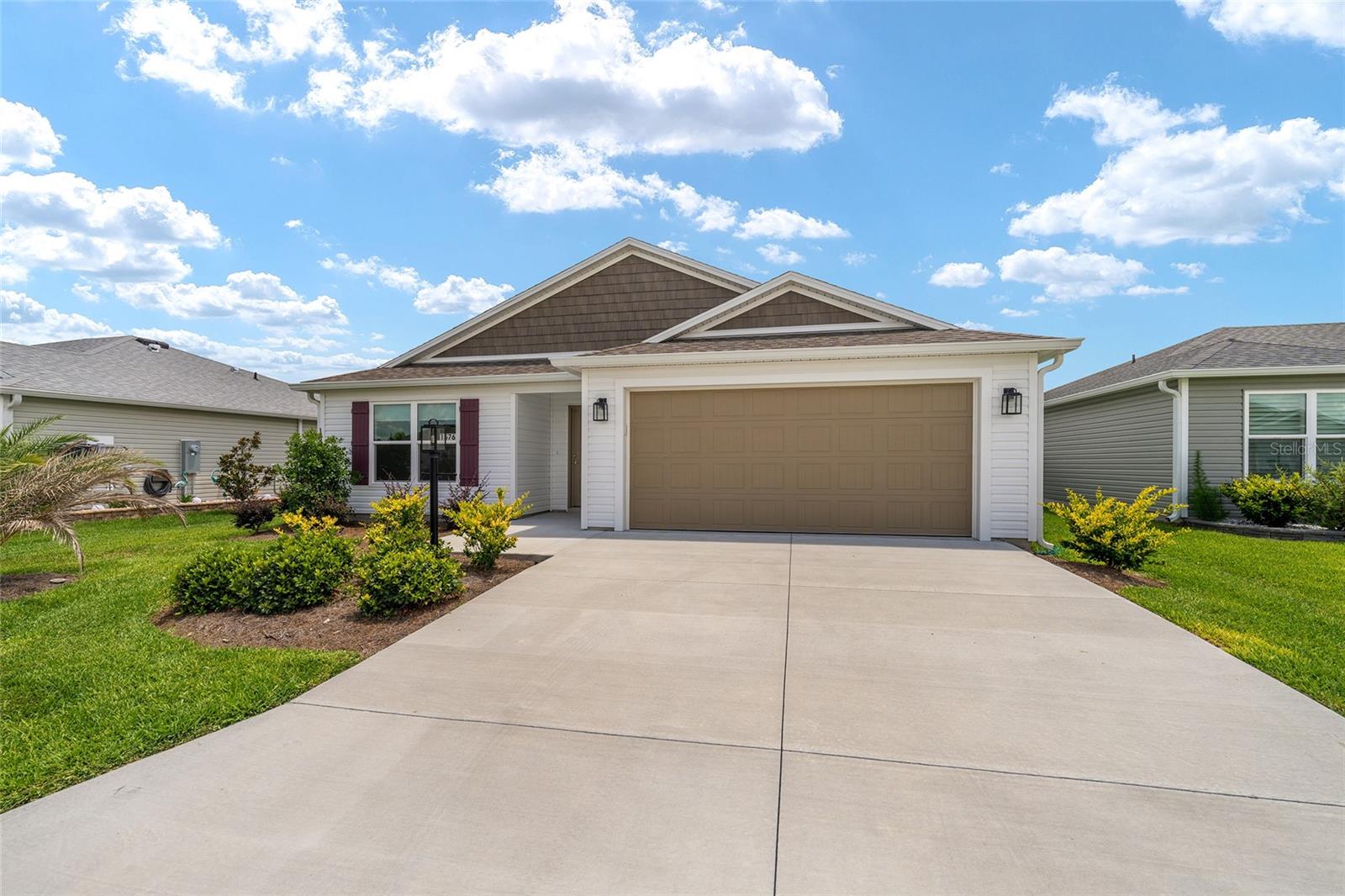 VILLAGES/SOUTHERN OAKS UN 150 - Residential