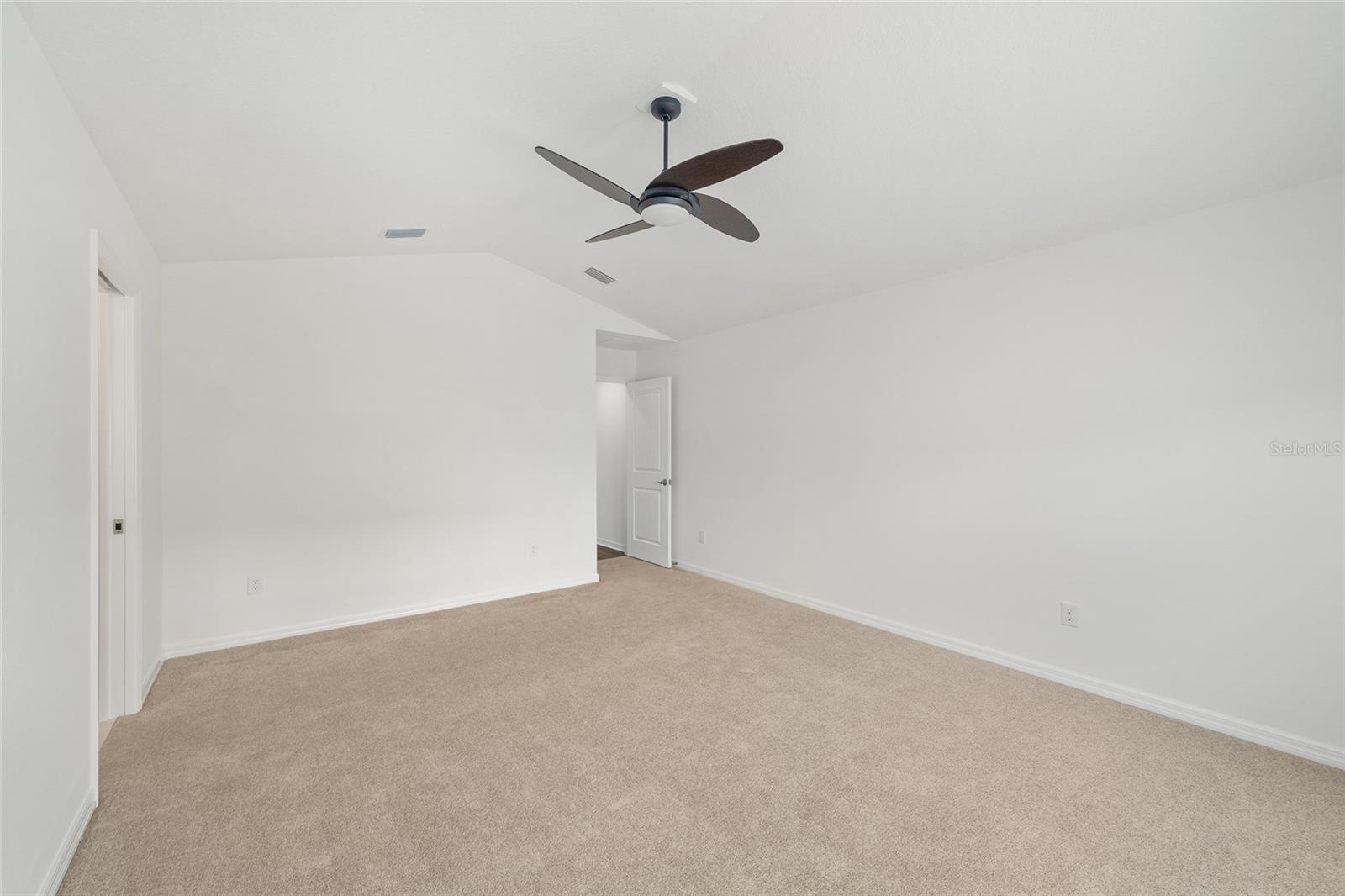 VILLAGES/SOUTHERN OAKS UN 150 - Residential