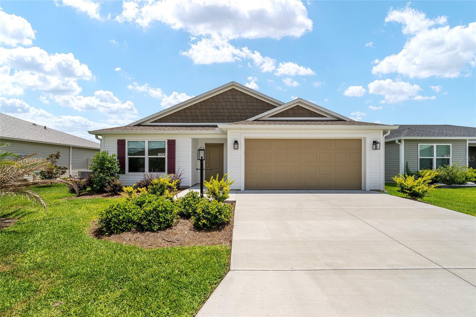 VILLAGES/SOUTHERN OAKS UN 150 - Residential