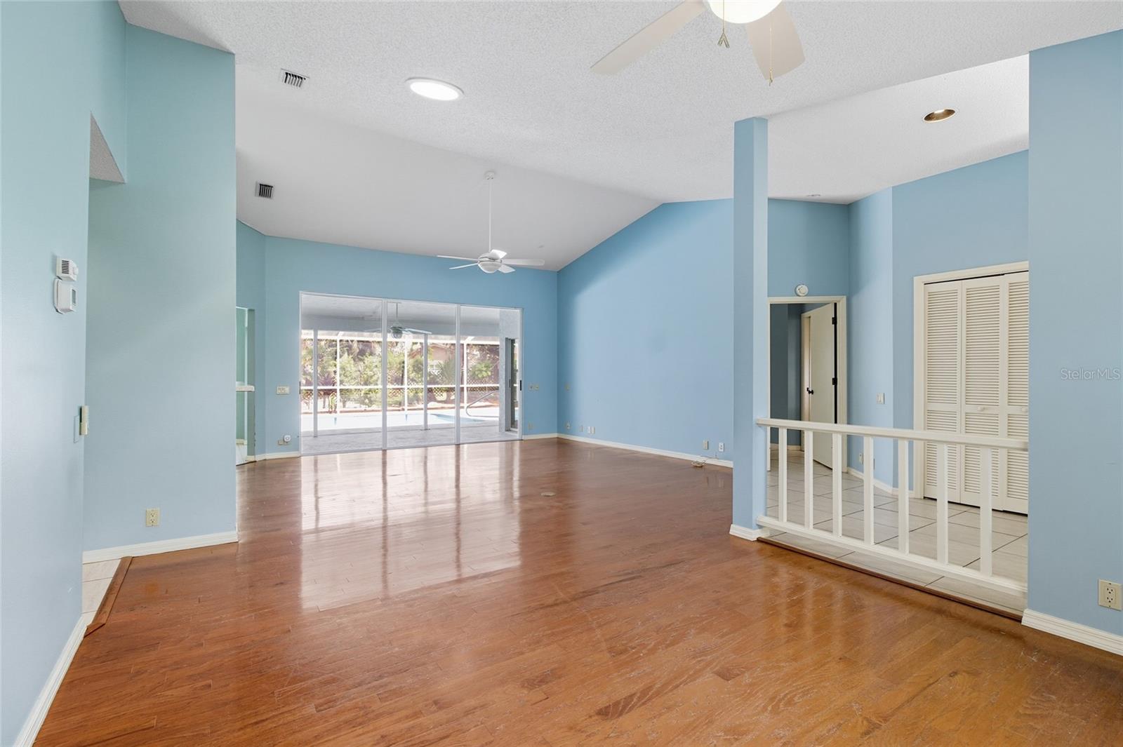 SOUTHFIELD - Residential