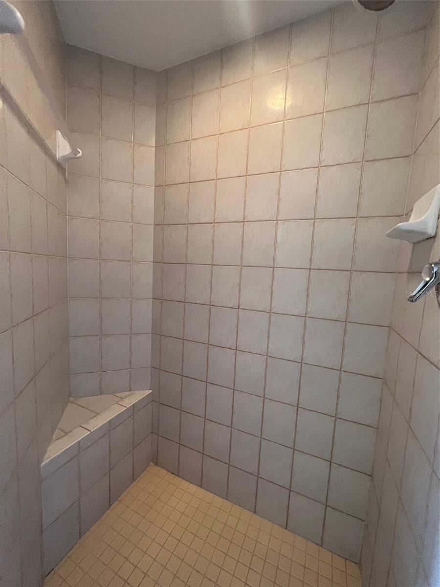 SUNWATCH ON ISLAND ESTATES - Residential Lease