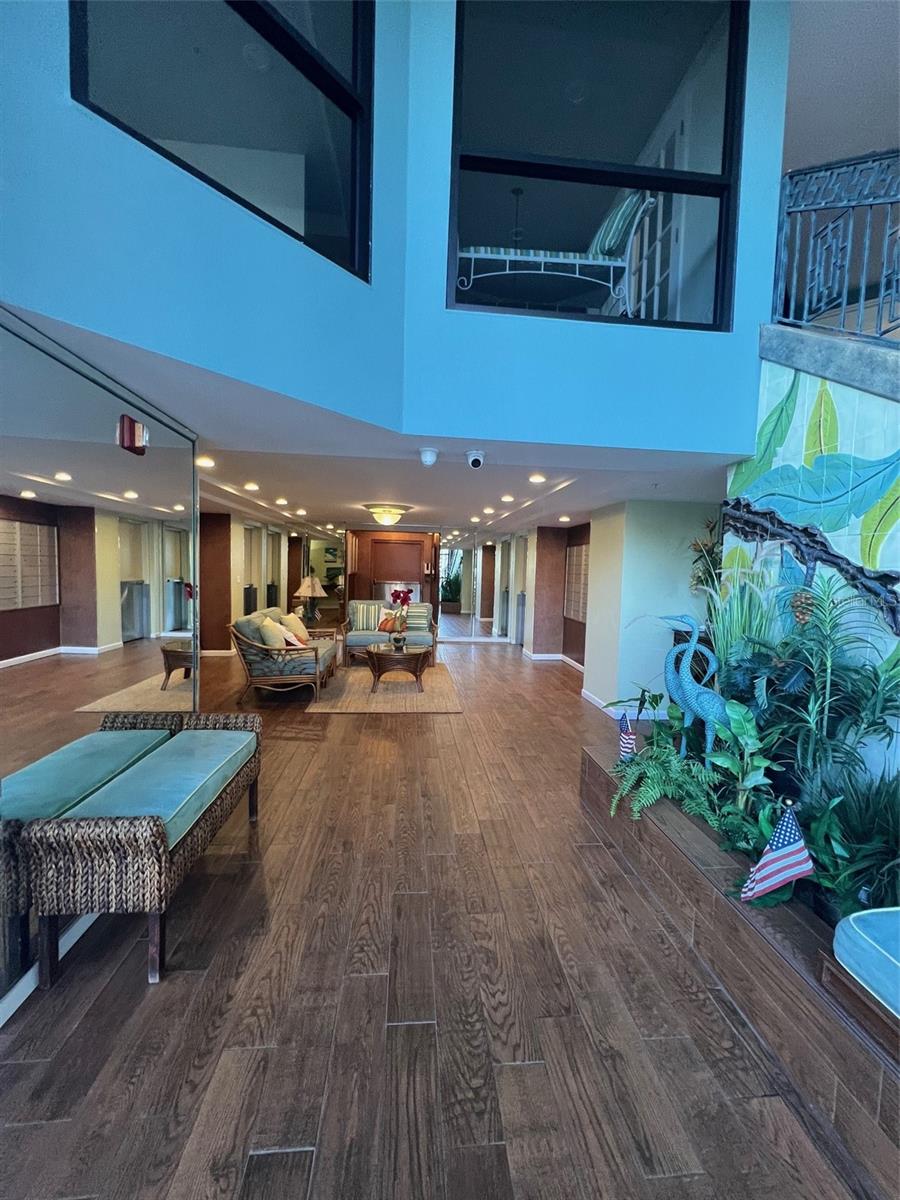 SUNWATCH ON ISLAND ESTATES - Residential Lease