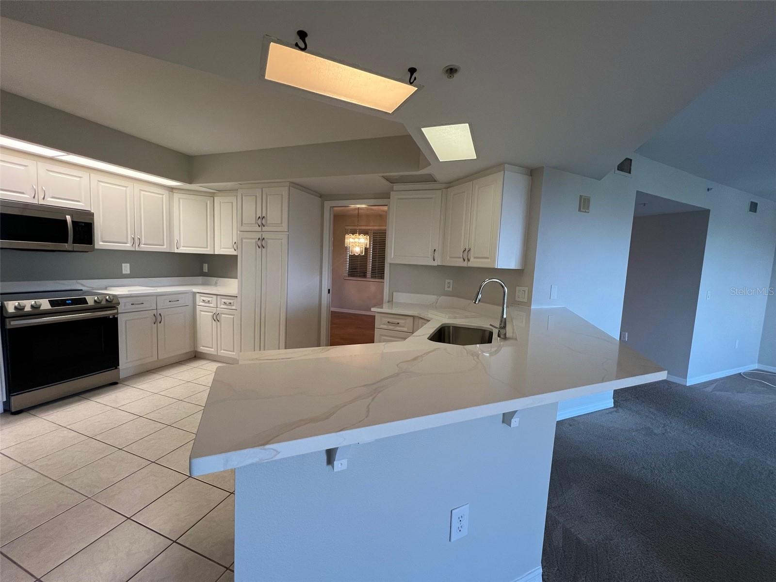 SUNWATCH ON ISLAND ESTATES - Residential Lease