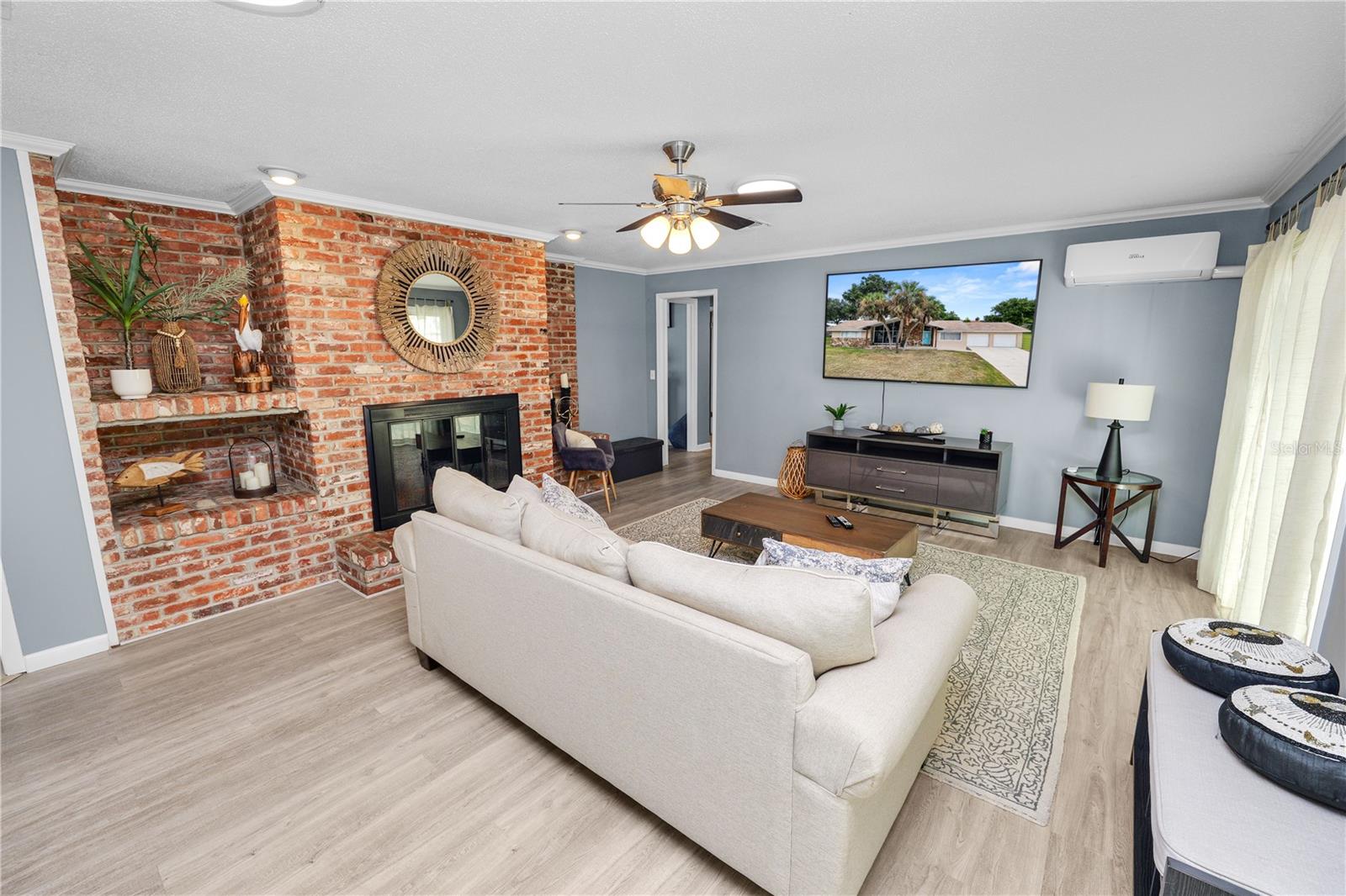 ARIANA HILLS - Residential