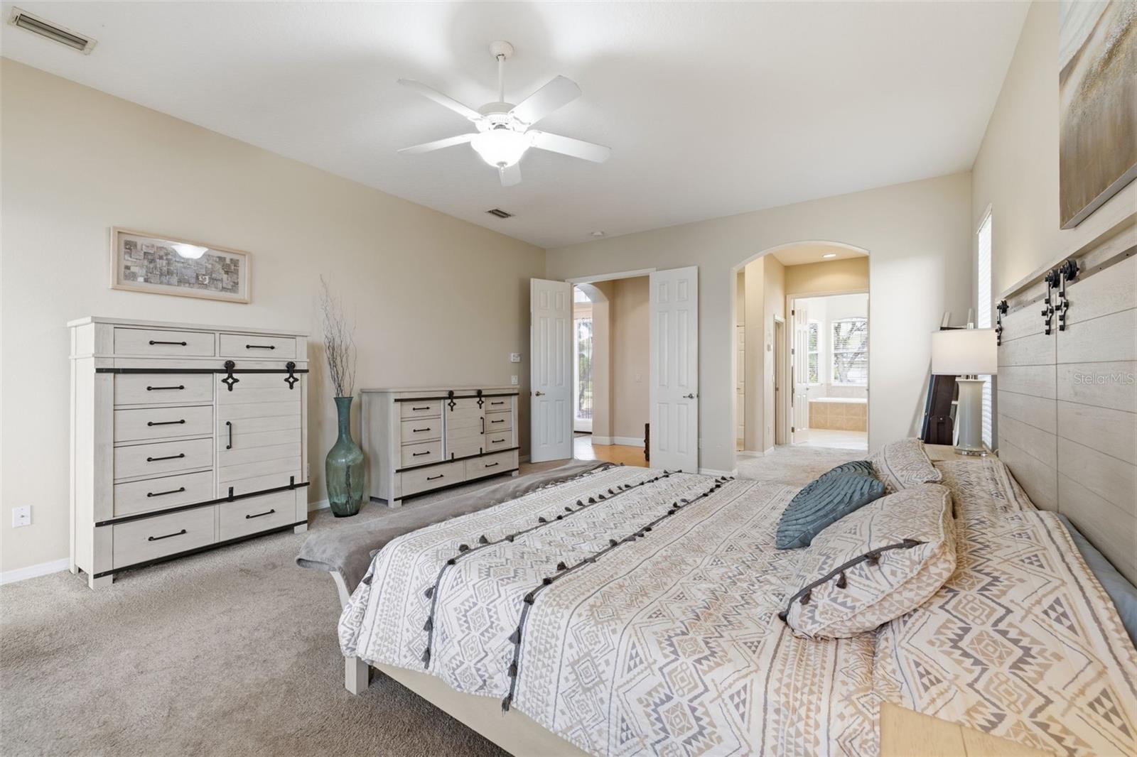 COUNTRY MEADOWS PH I - Residential