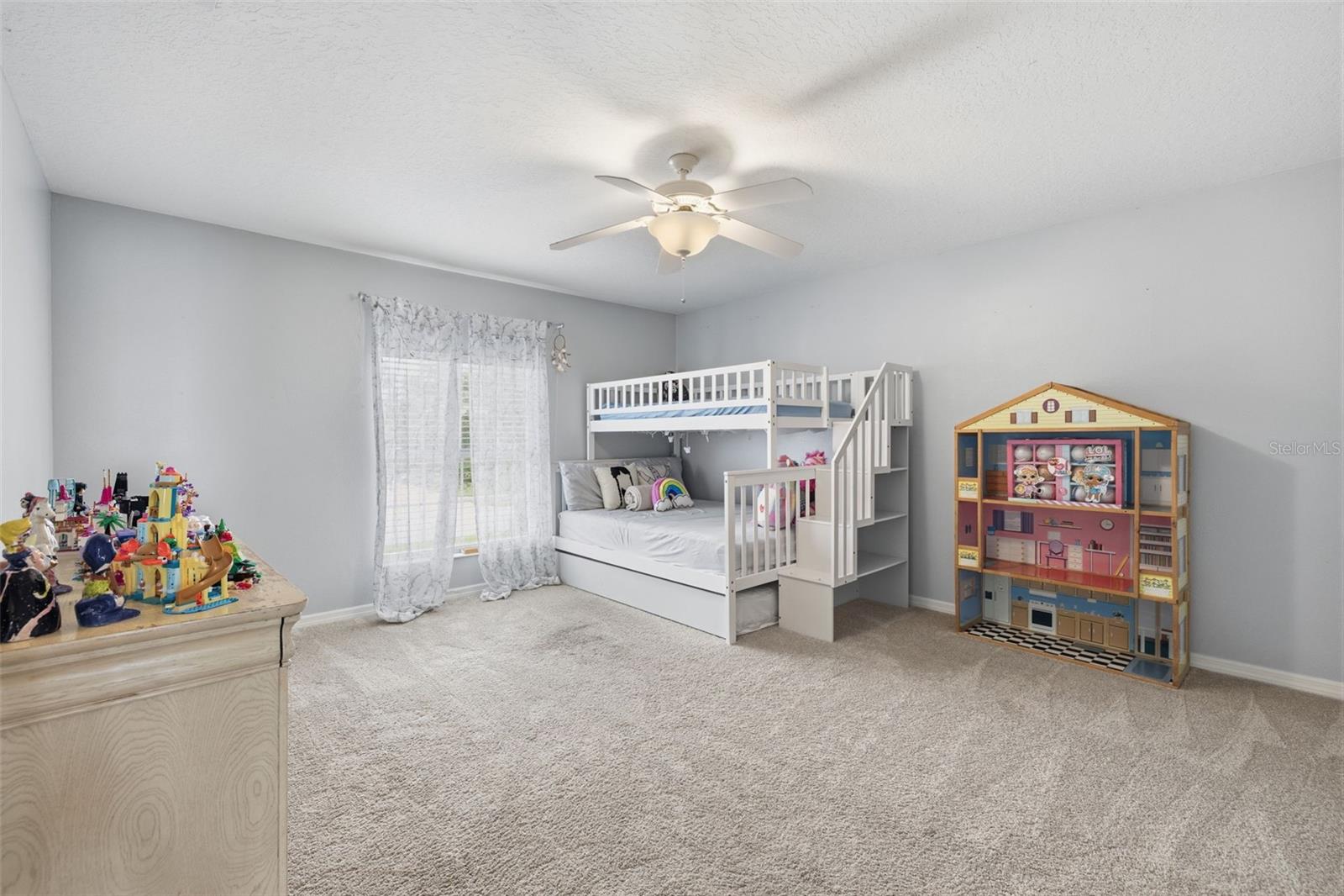 COUNTRY MEADOWS PH I - Residential