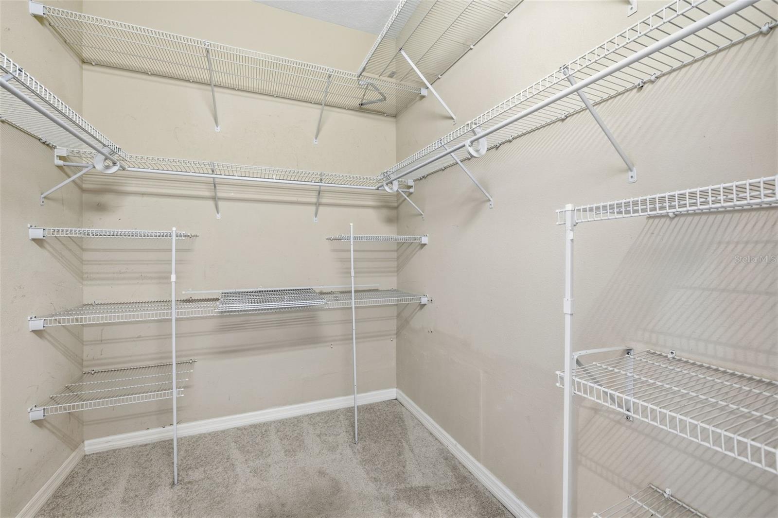 COUNTRY MEADOWS PH I - Residential