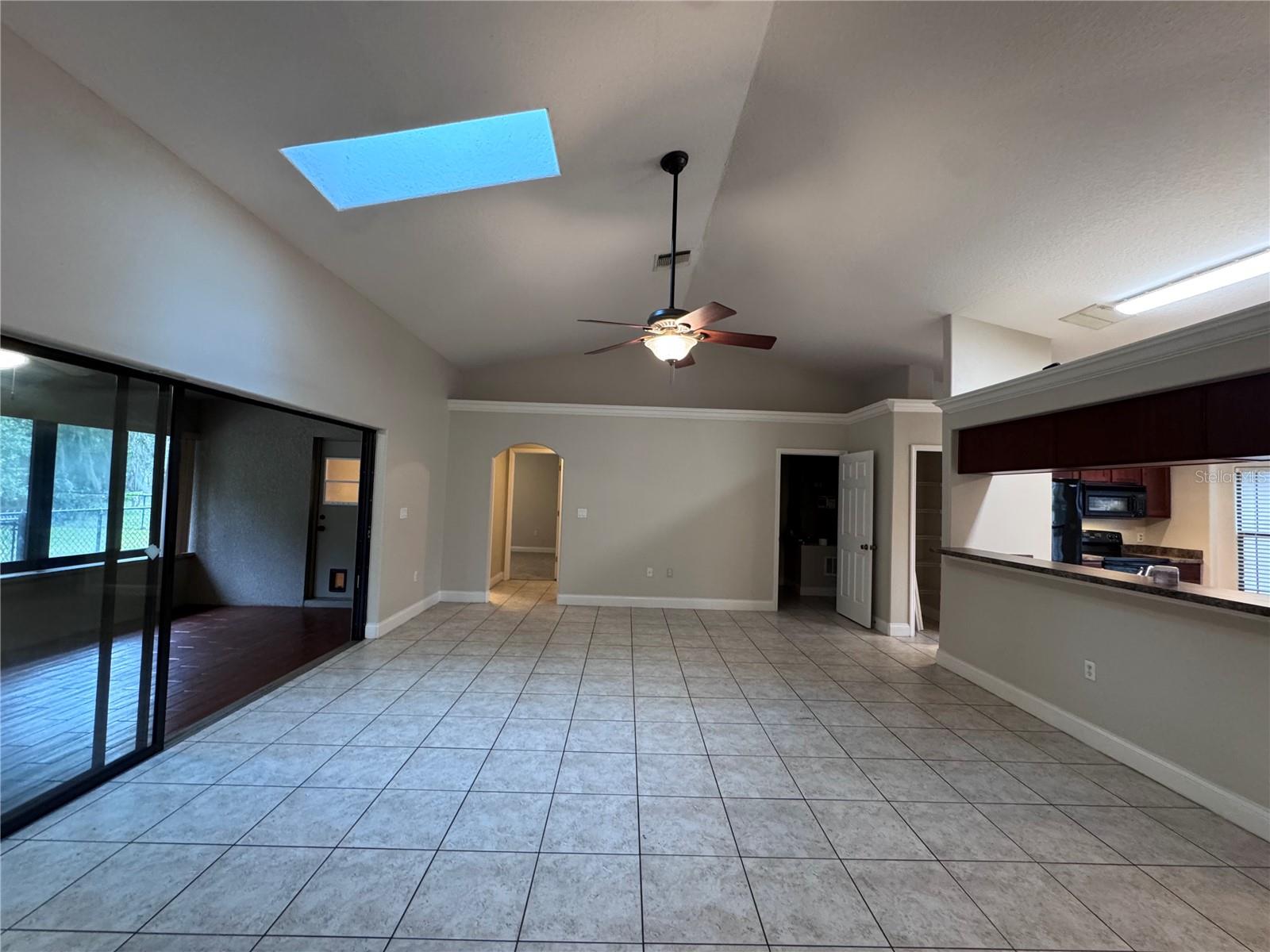 EAST LAKE RESERVE AT NARCOOSSEE UNIT 2 - Residential Lease