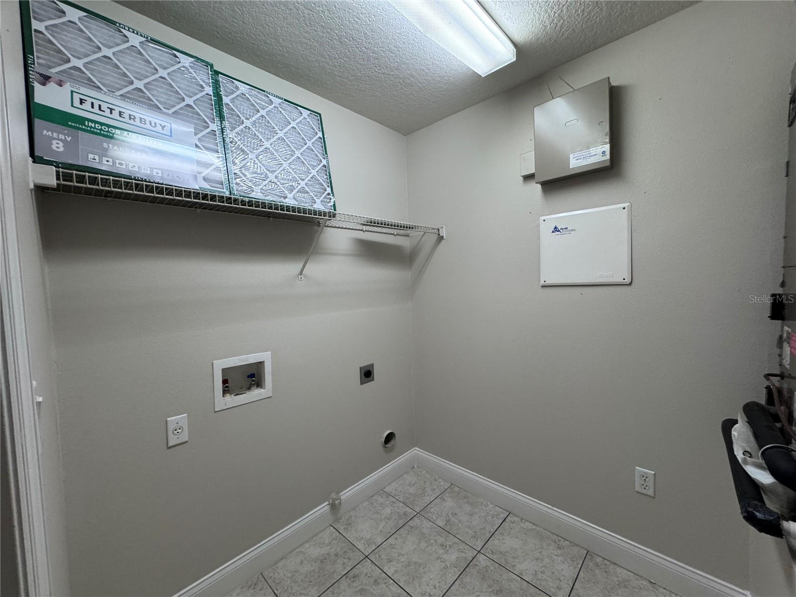 EAST LAKE RESERVE AT NARCOOSSEE UNIT 2 - Residential Lease