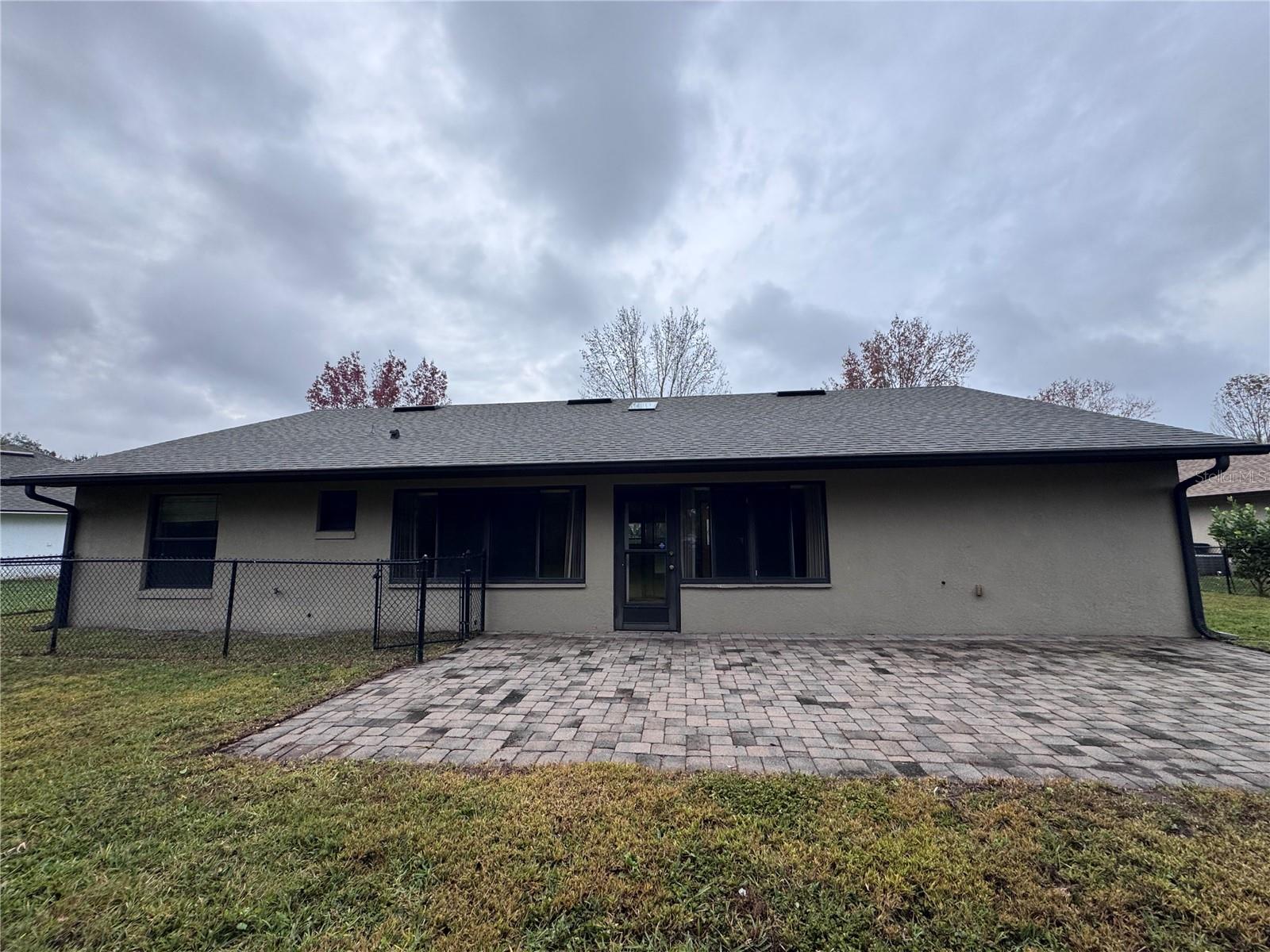 EAST LAKE RESERVE AT NARCOOSSEE UNIT 2 - Residential Lease