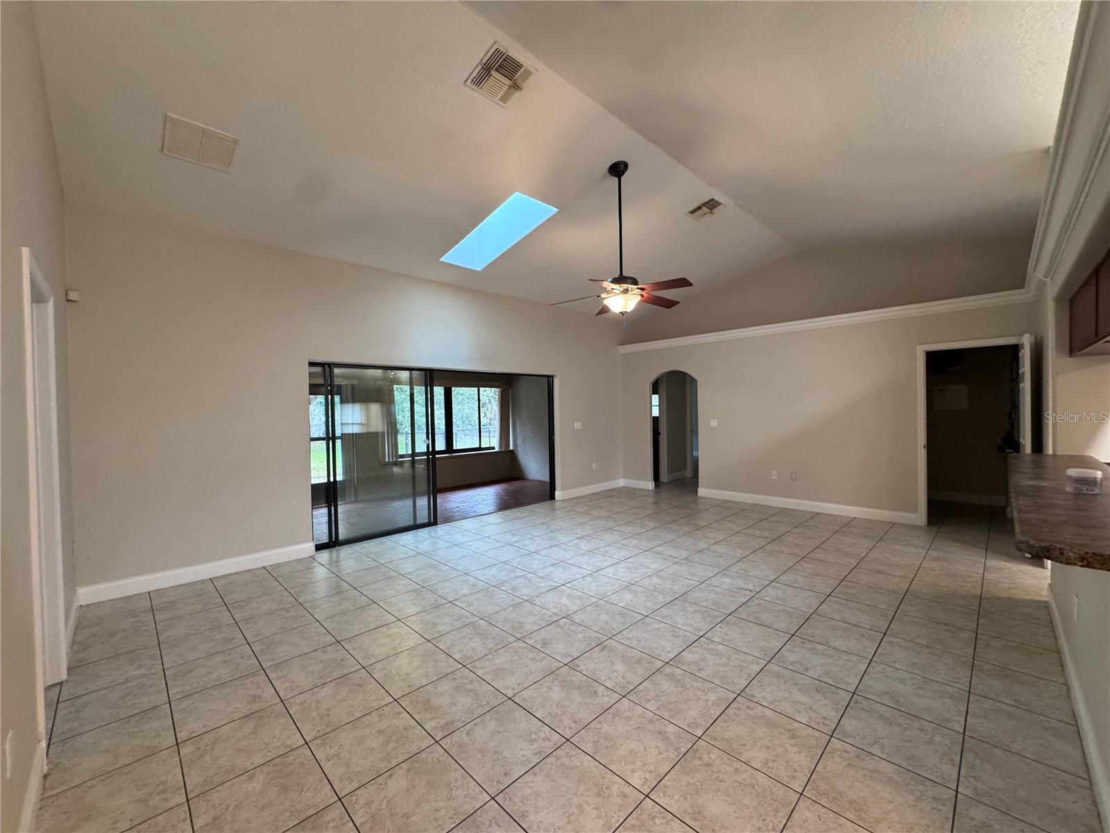 EAST LAKE RESERVE AT NARCOOSSEE UNIT 2 - Residential Lease