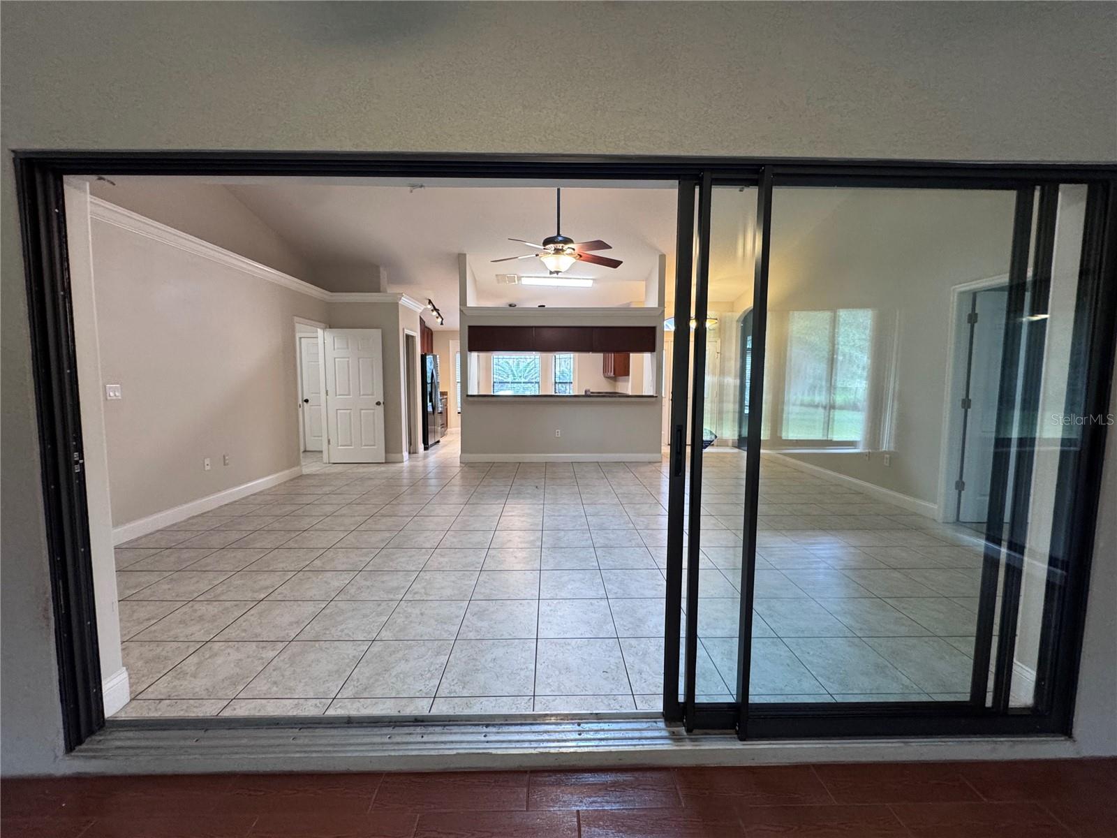 EAST LAKE RESERVE AT NARCOOSSEE UNIT 2 - Residential Lease