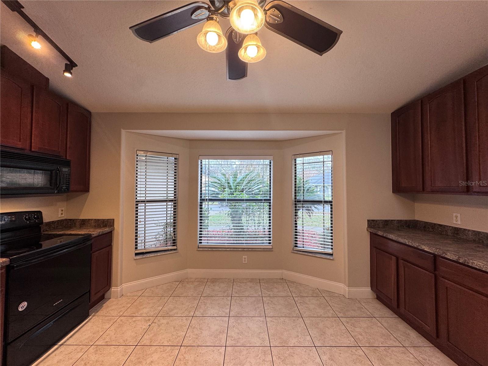 EAST LAKE RESERVE AT NARCOOSSEE UNIT 2 - Residential Lease