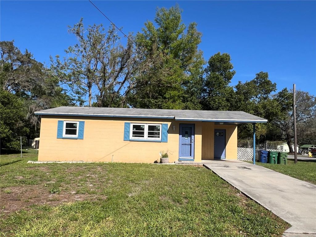 Photo of 1602 E Annona Avenue, Tampa, FL 33612 (MLS # TB8488171)