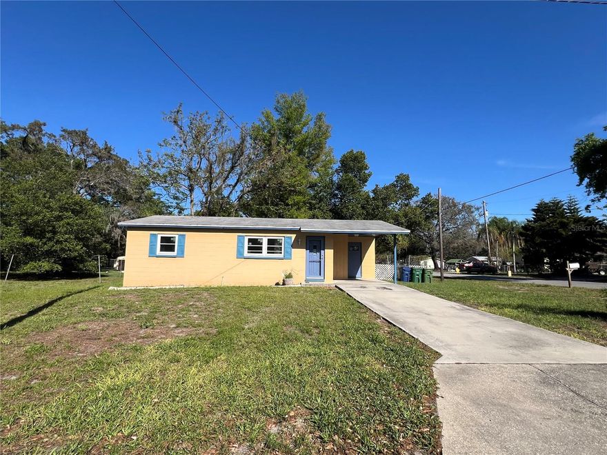Opportunity Awaits in Prime Tampa Location! 
This 2-bedroom, 1-bath home sits on a desirable corner lot and offers a great opportunity for investors, renovators, or buyers looking to create their own space. The property does need TLC, making it ideal for those ready to bring their vision to life.
Major improvements have already been started, including brand-new hurricane-impact windows and replaced doors, giving you a solid head start on renovations.
Located just minutes from University of South Florida and Busch Gardens Tampa Bay, with quick access to I-275 and I-75, this home is conveniently close to shopping, dining, and entertainment.
With its location, corner lot, and existing improvements, this property is full of potential and ready for transformation.
Bring your ideas and unlock the possibilities!